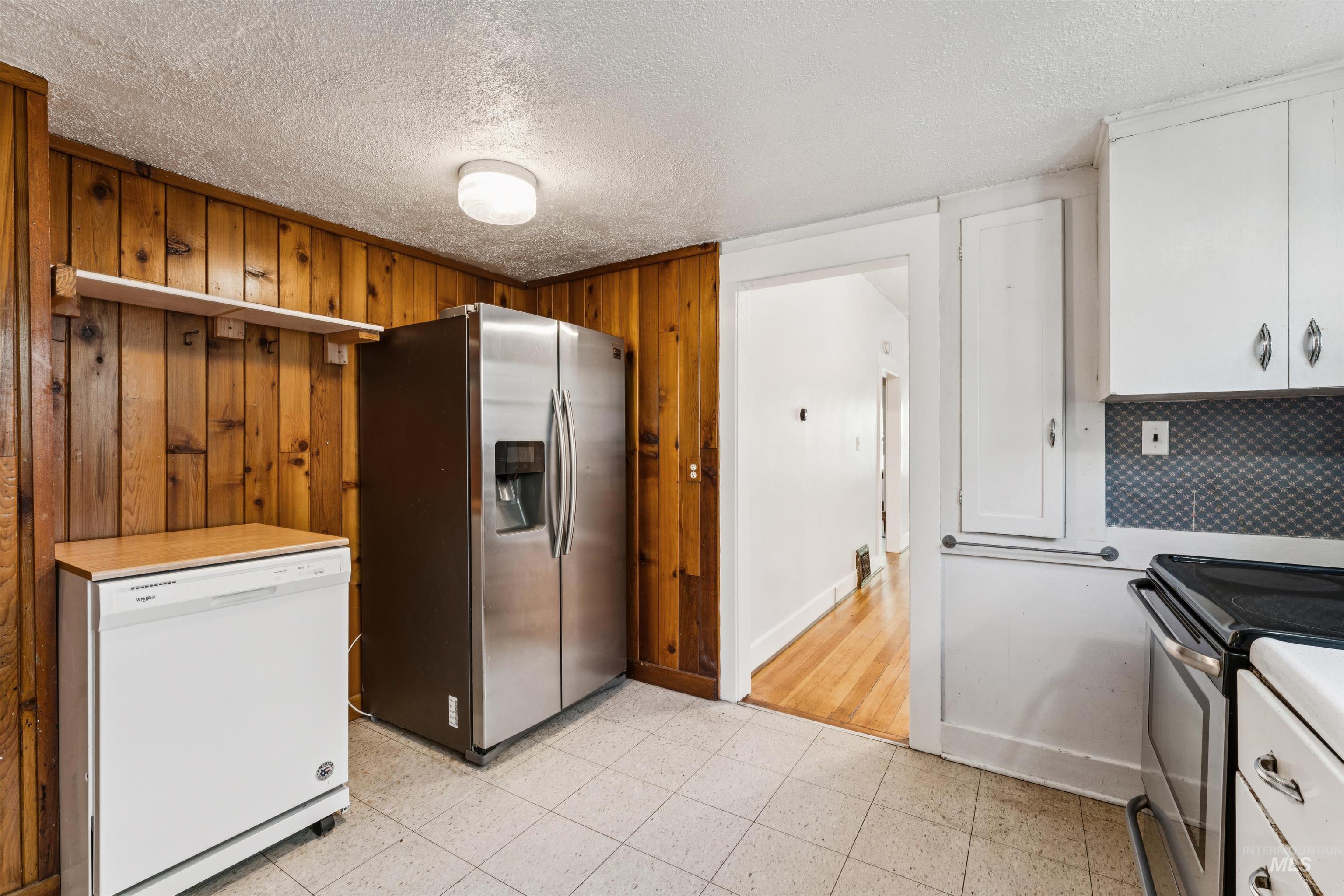 320 6th Ave S, Nampa, Idaho 83651, 2 Bedrooms, 1 Bathroom, Residential For Sale, Price $315,000,MLS 99004159