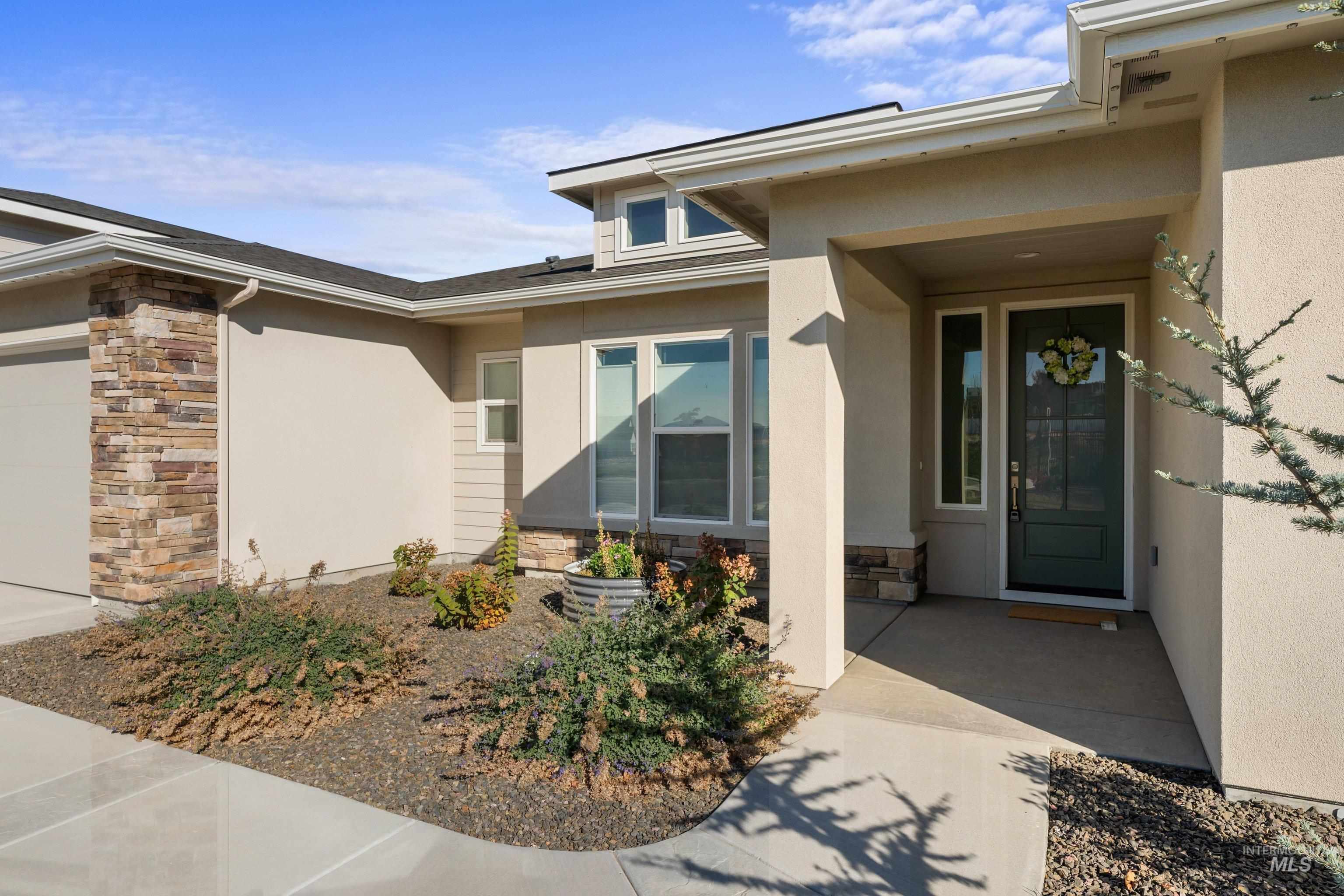644 E Jarvis Ct., Meridian, Idaho 83642, 3 Bedrooms, 2.5 Bathrooms, Residential For Sale, Price $919,900,MLS 99004162