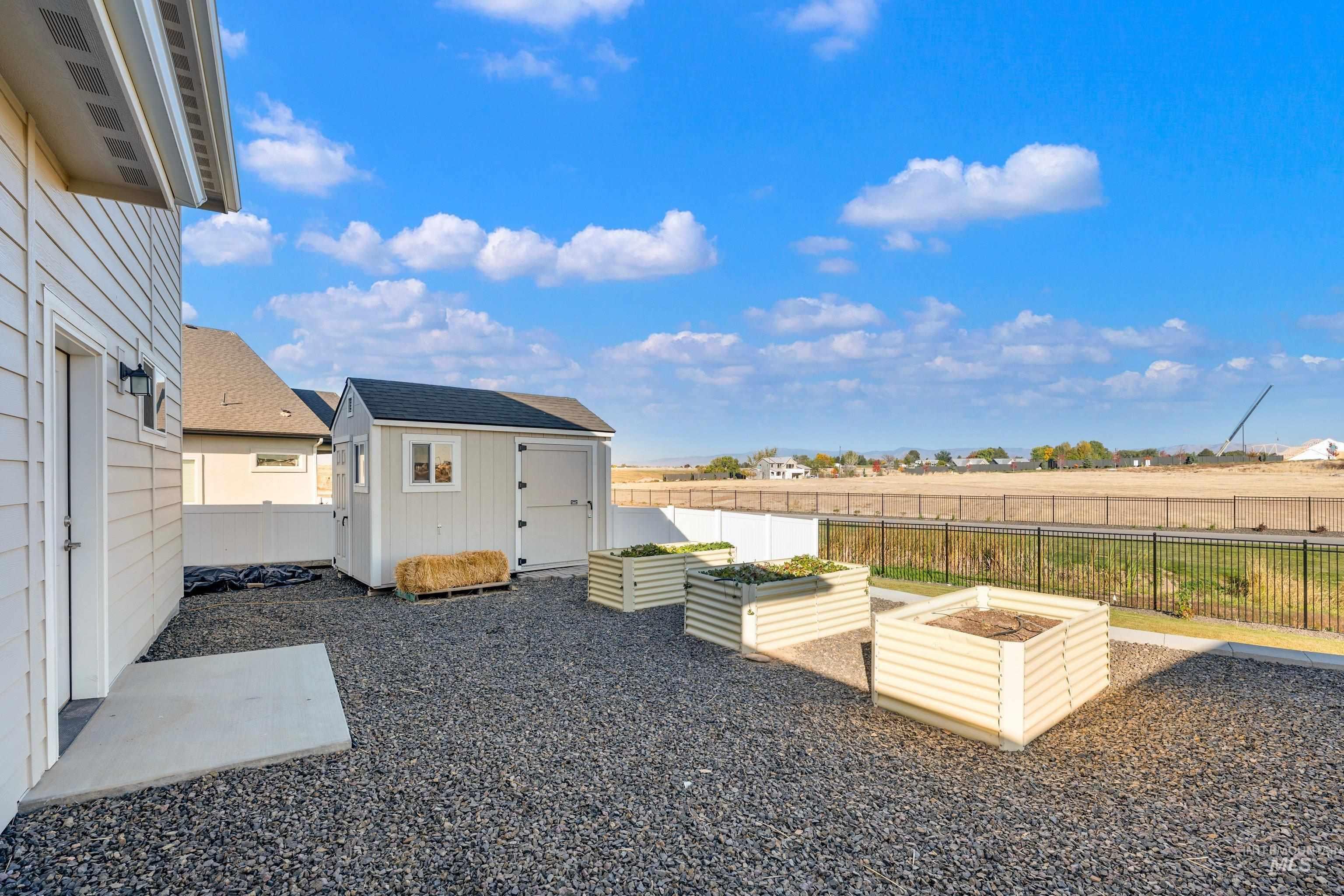 644 E Jarvis Ct., Meridian, Idaho 83642, 3 Bedrooms, 2.5 Bathrooms, Residential For Sale, Price $919,900,MLS 99004162