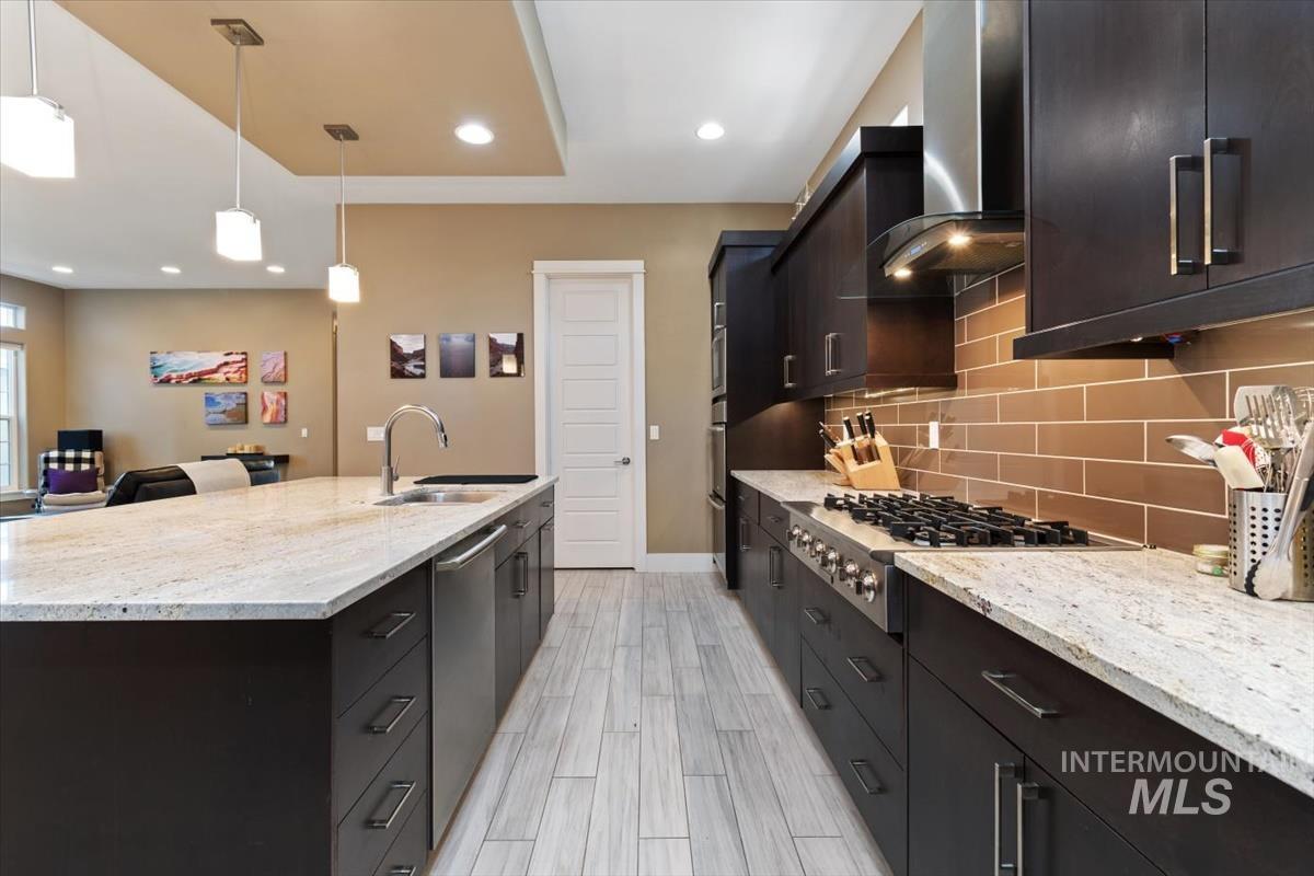 2966 S S Shadywood Way, Boise, Idaho 83716, 3 Bedrooms, 2.5 Bathrooms, Residential For Sale, Price $910,800,MLS 99004165
