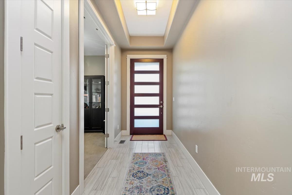 2966 S S Shadywood Way, Boise, Idaho 83716, 3 Bedrooms, 2.5 Bathrooms, Residential For Sale, Price $910,800,MLS 99004165