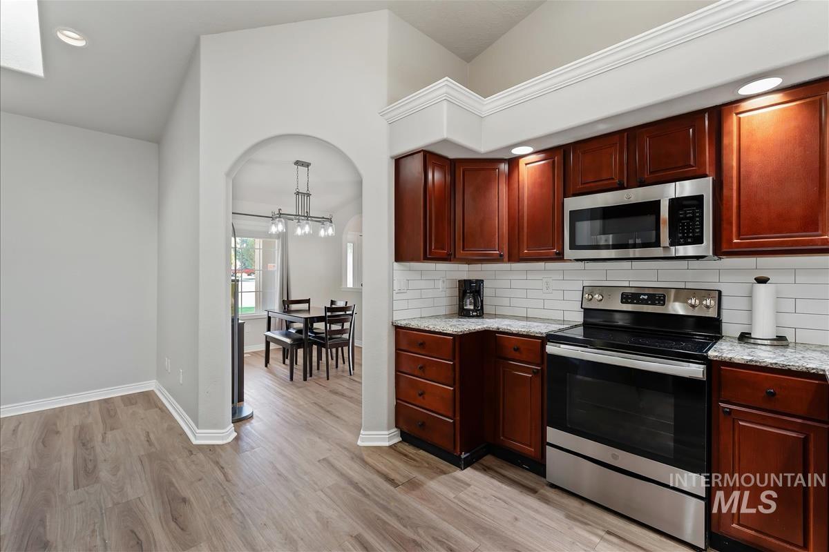 10217 N Blacktail Ave, Boise, Idaho 83714, 3 Bedrooms, 2 Bathrooms, Residential For Sale, Price $535,000, 99004167