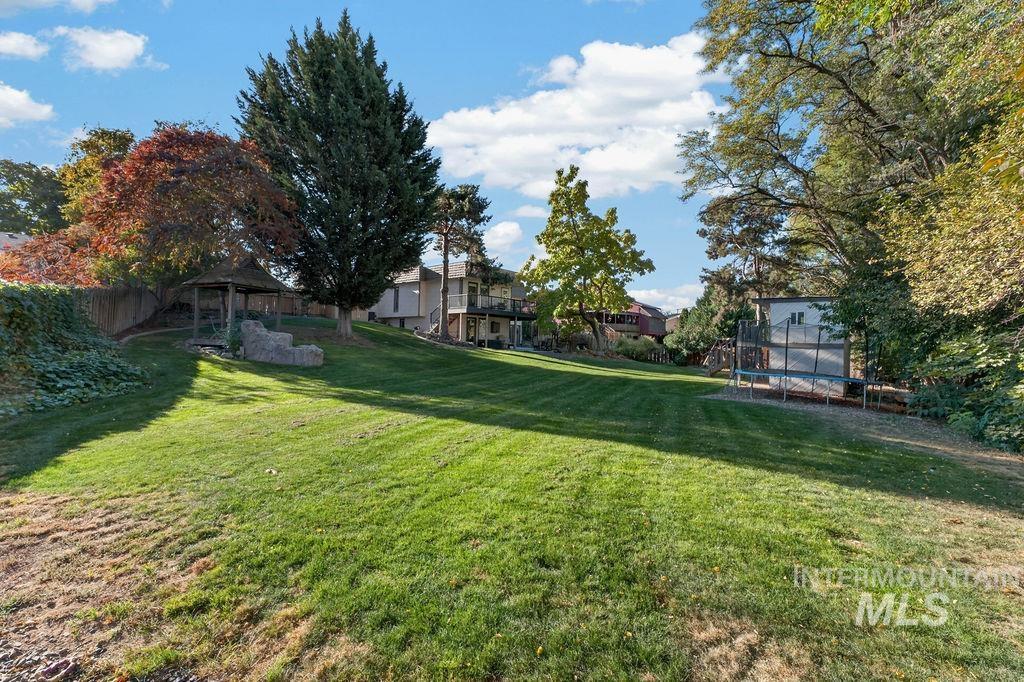 1810 Primrose Dr, Nampa, Idaho 83686, 4 Bedrooms, 2 Bathrooms, Residential For Sale, Price $670,000, 99004175