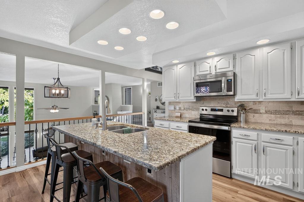 1810 Primrose Dr, Nampa, Idaho 83686, 4 Bedrooms, 2 Bathrooms, Residential For Sale, Price $670,000, 99004175