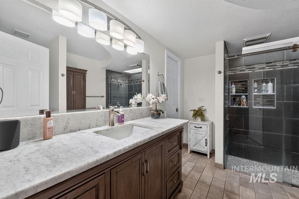 1810 Primrose Dr, Nampa, Idaho 83686, 4 Bedrooms, 2 Bathrooms, Residential For Sale, Price $670,000, 99004175