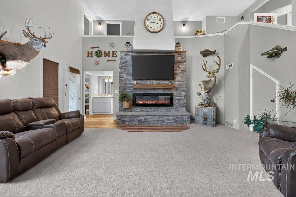 1810 Primrose Dr, Nampa, Idaho 83686, 4 Bedrooms, 2 Bathrooms, Residential For Sale, Price $670,000, 99004175