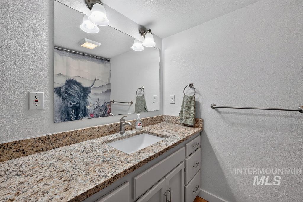 1810 Primrose Dr, Nampa, Idaho 83686, 4 Bedrooms, 2 Bathrooms, Residential For Sale, Price $670,000, 99004175