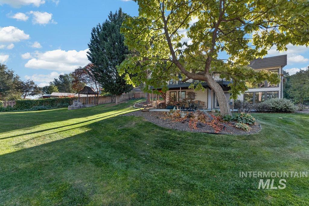 1810 Primrose Dr, Nampa, Idaho 83686, 4 Bedrooms, 2 Bathrooms, Residential For Sale, Price $670,000, 99004175