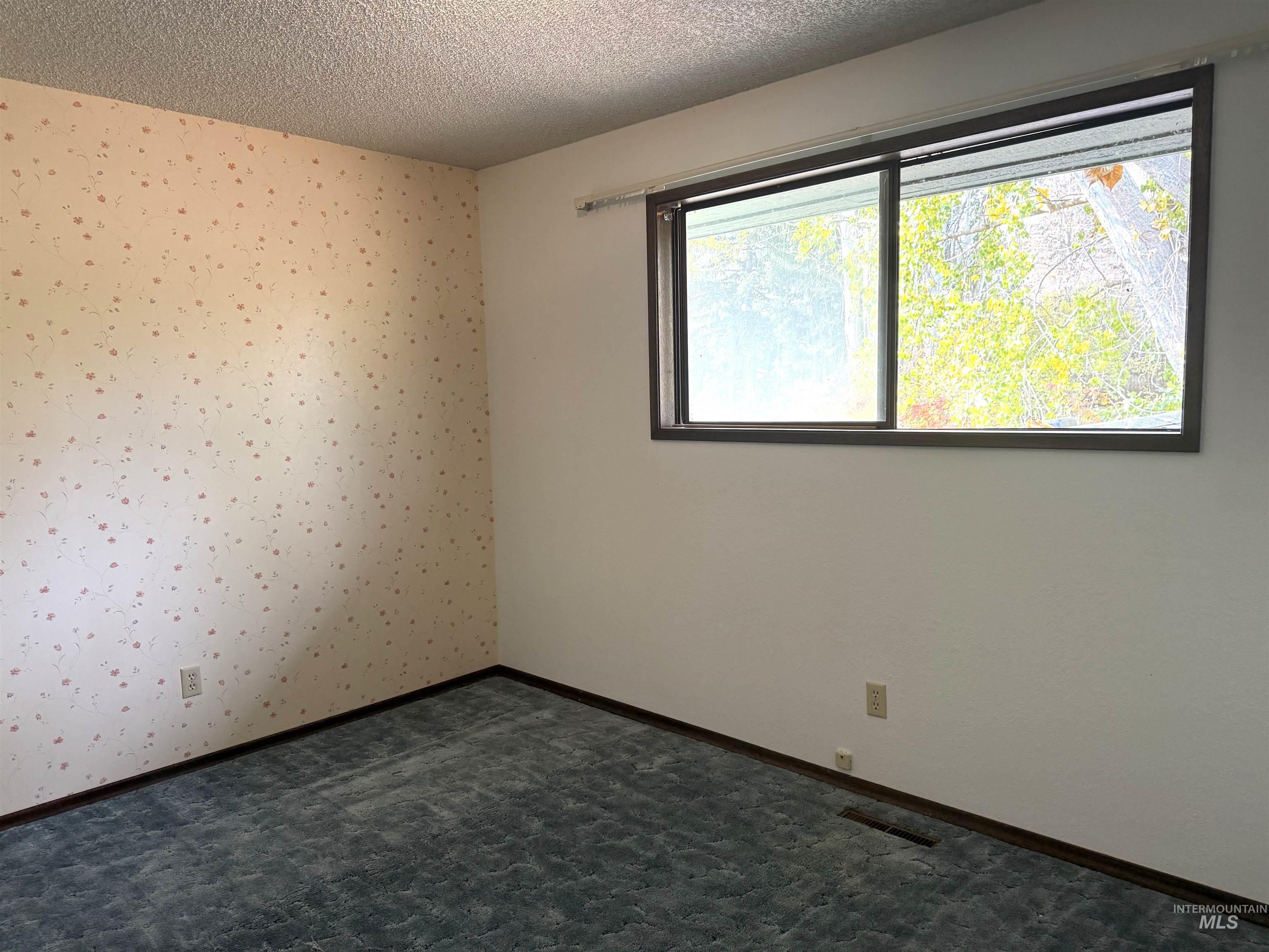 1329 Tamarack, Moscow, Idaho 83843, 4 Bedrooms, 3 Bathrooms, Residential For Sale, Price $549,000, 99004177