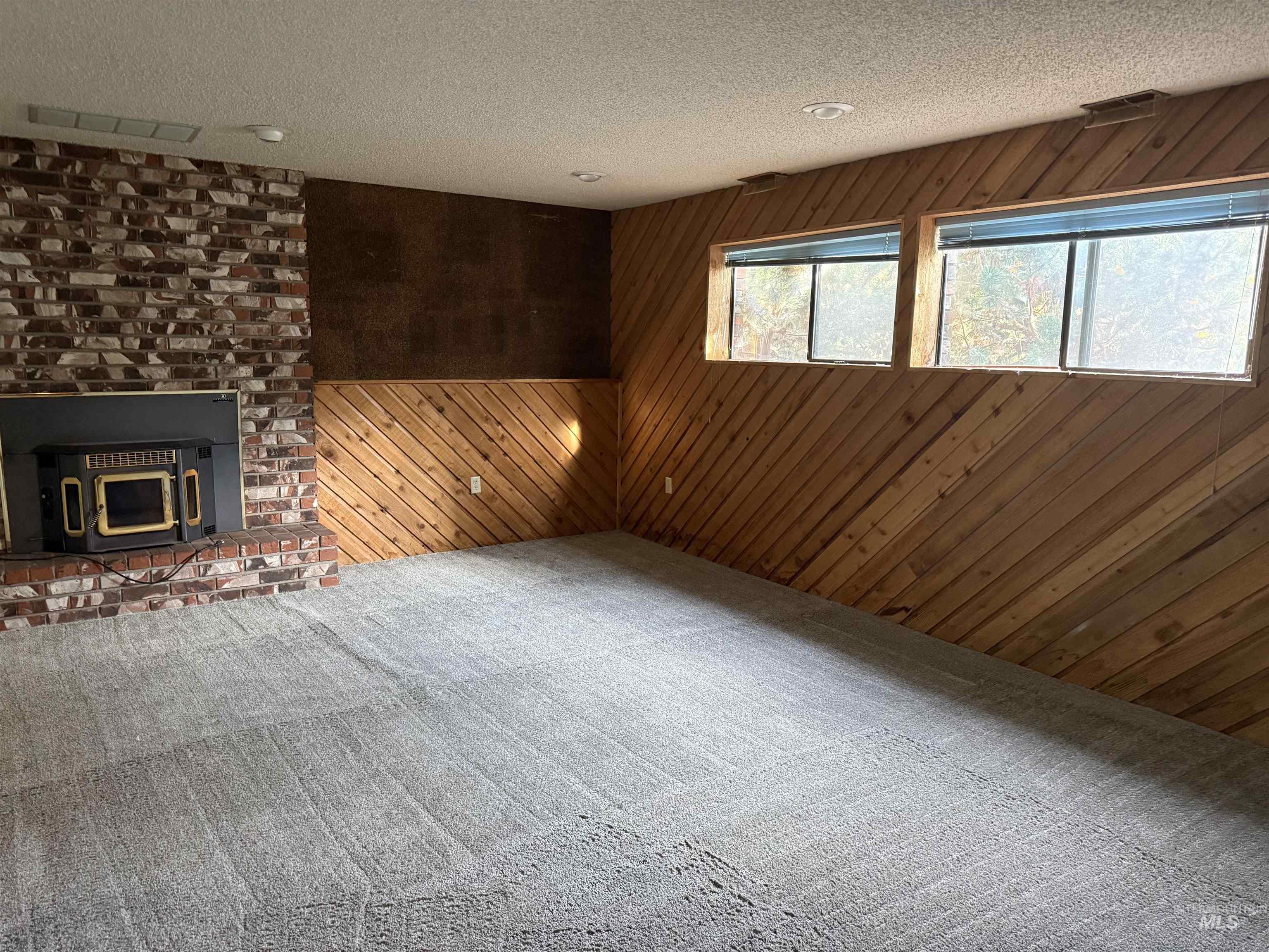 1329 Tamarack, Moscow, Idaho 83843, 4 Bedrooms, 3 Bathrooms, Residential For Sale, Price $549,000, 99004177