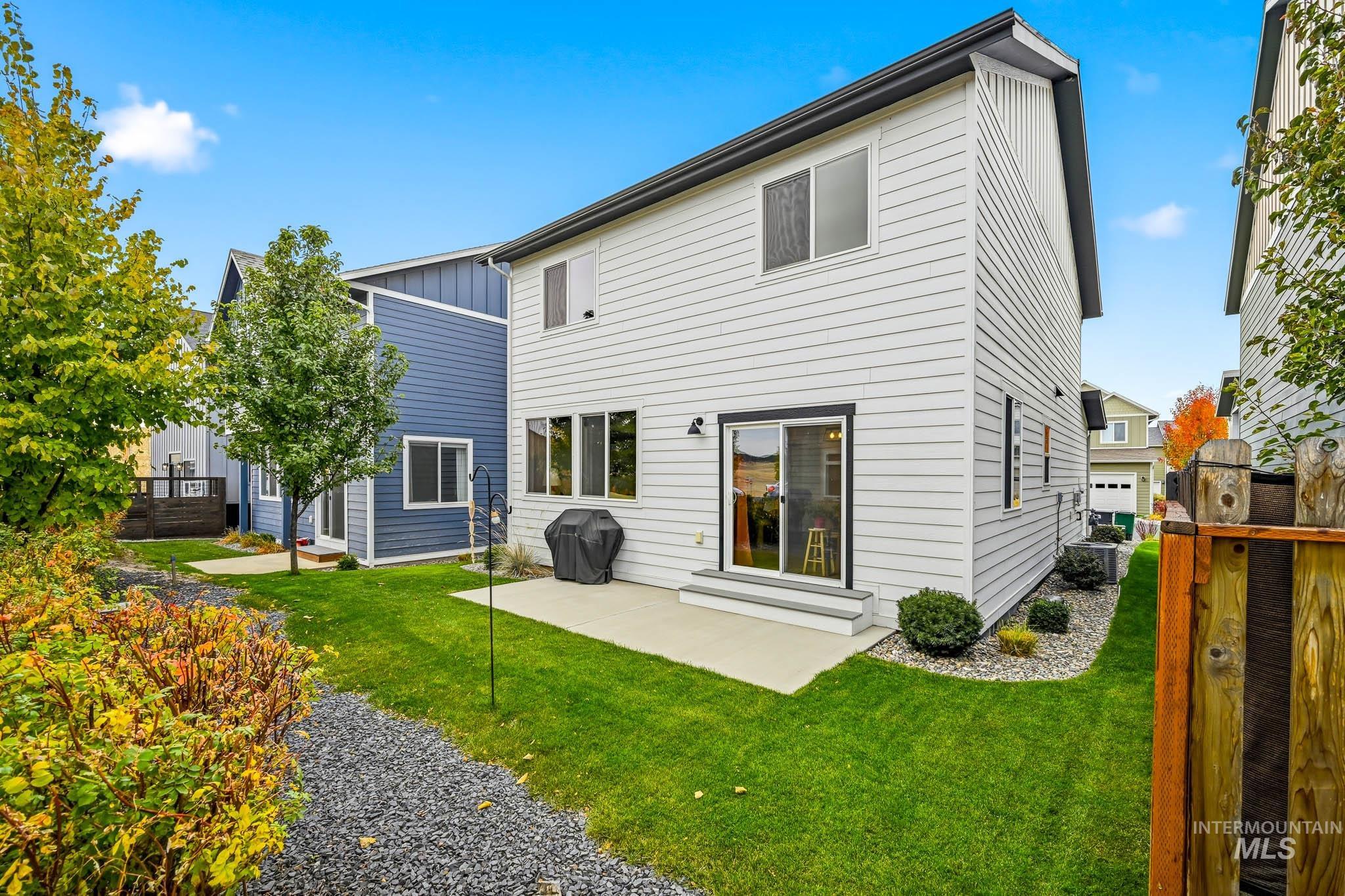 1378 Indian Hills Drive, Moscow, Idaho 83843, 3 Bedrooms, 2.5 Bathrooms, Residential For Sale, Price $479,000, 99004178