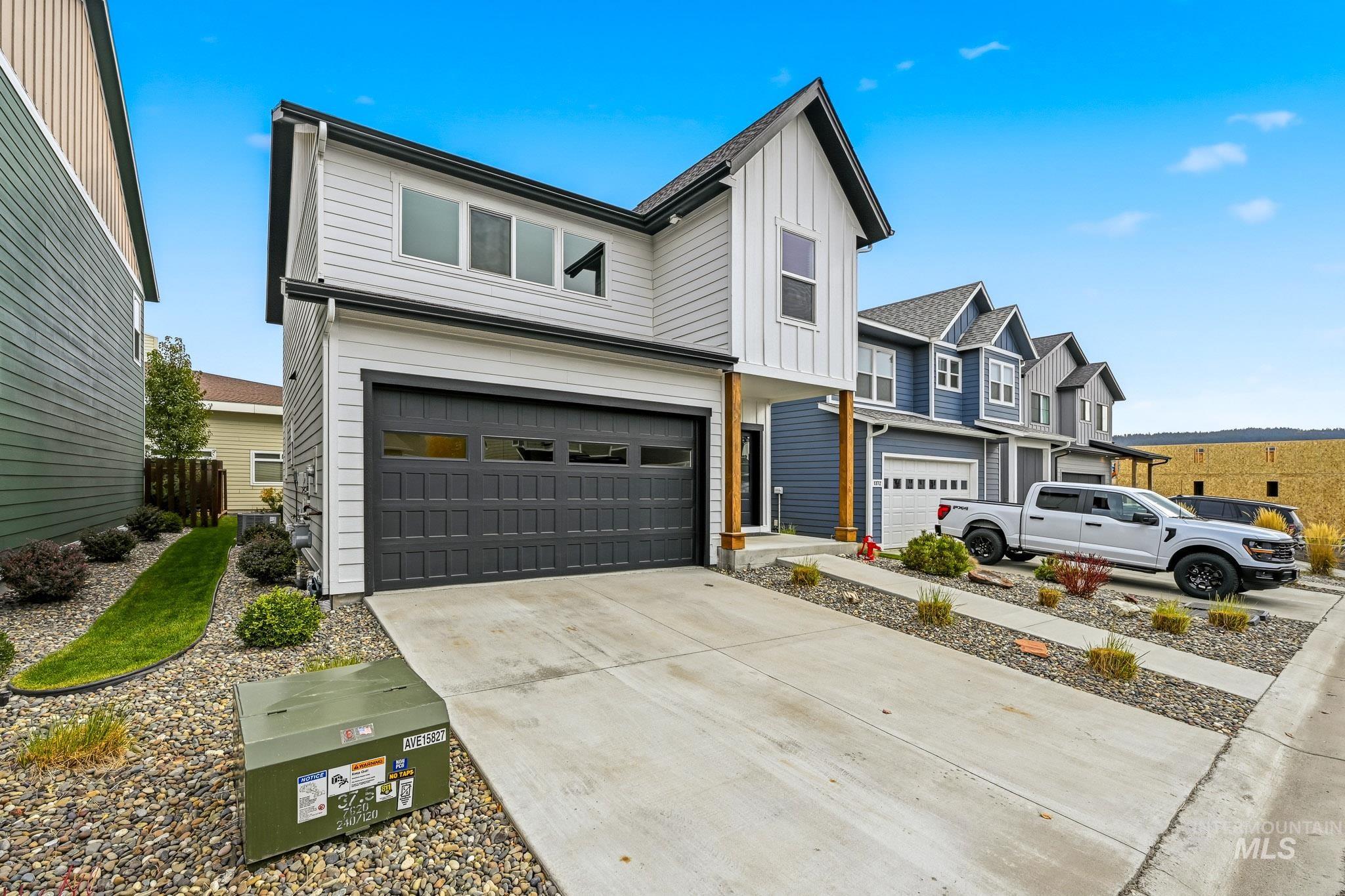1378 Indian Hills Drive, Moscow, Idaho 83843, 3 Bedrooms, 2.5 Bathrooms, Residential For Sale, Price $479,000, 99004178