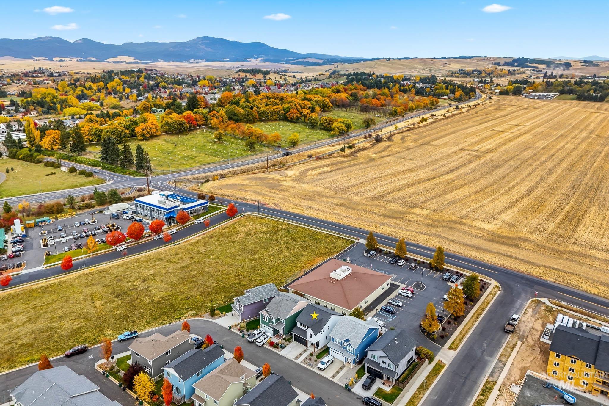 1378 Indian Hills Drive, Moscow, Idaho 83843, 3 Bedrooms, 2.5 Bathrooms, Residential For Sale, Price $479,000, 99004178