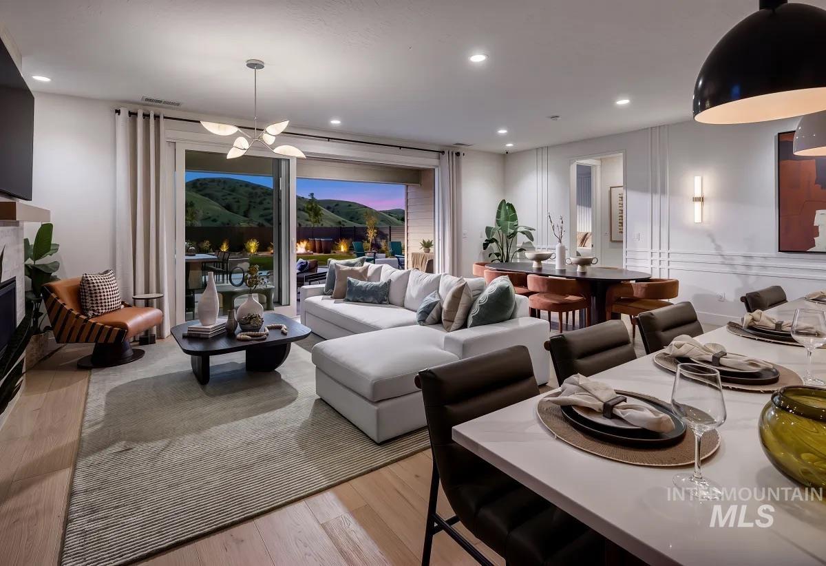 6189 N Foxglove Way, Eagle, Idaho 83616, 3 Bedrooms, 2.5 Bathrooms, Residential For Sale, Price $651,362, 99004181