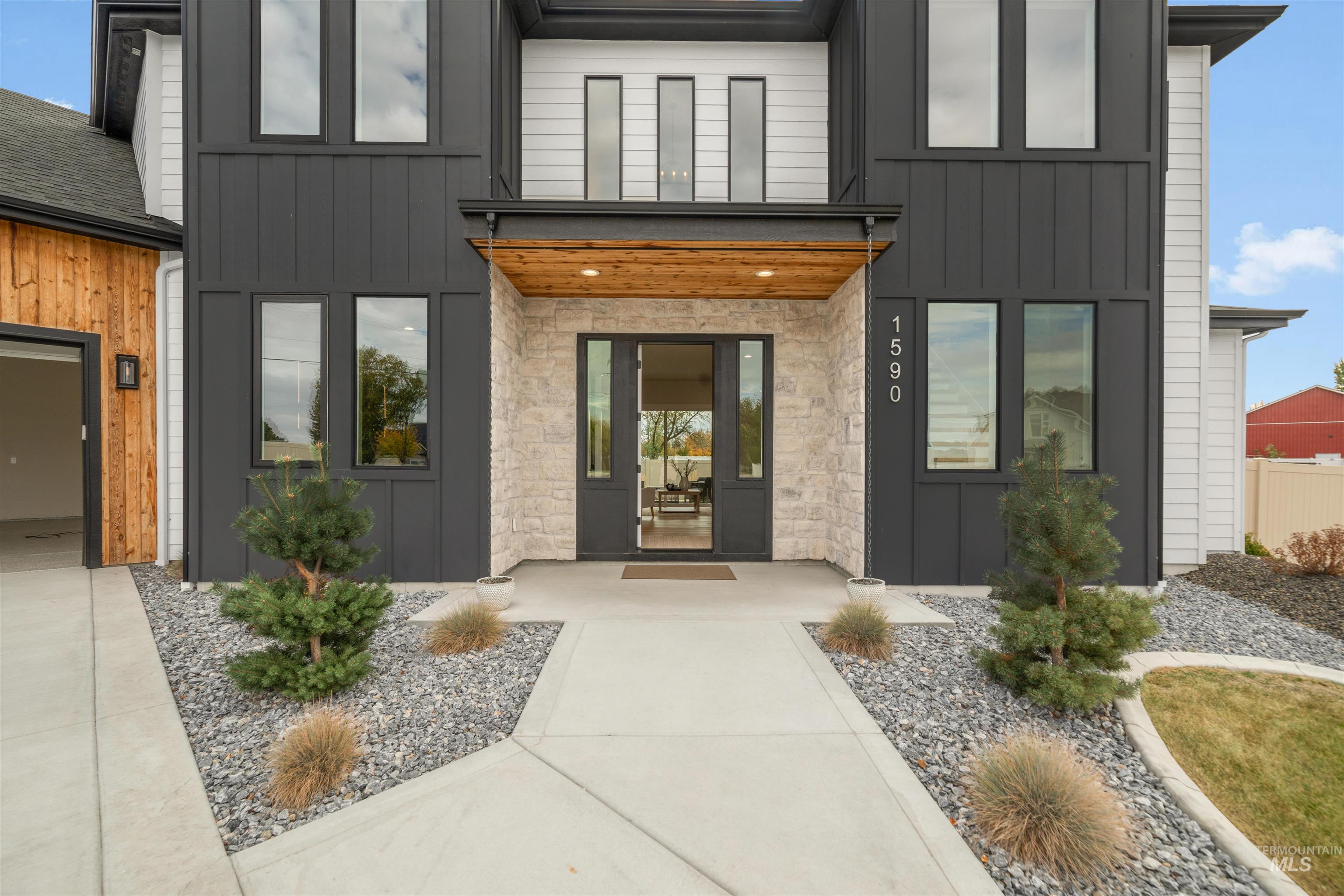 1590 N Watershed Ln, Star, Idaho 83669, 4 Bedrooms, 3 Bathrooms, Residential For Sale, Price $975,000,MLS 99004182