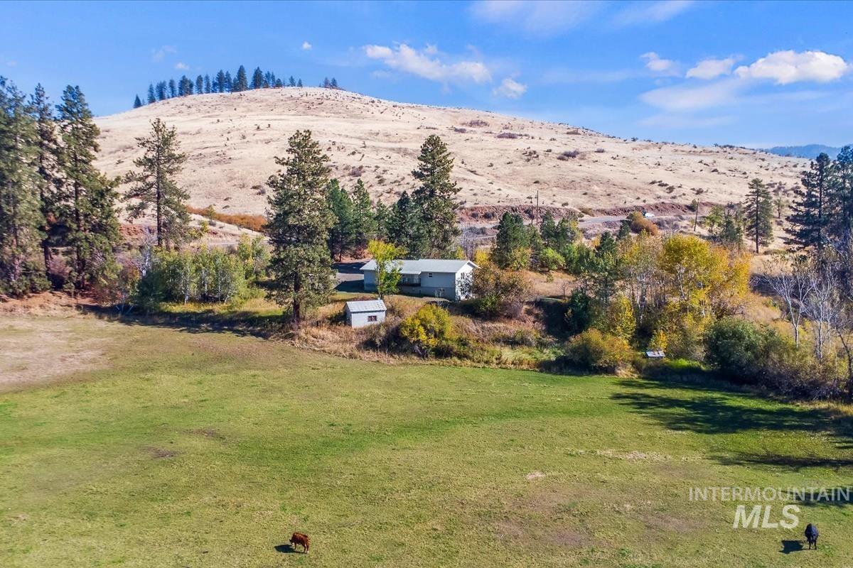 2687 West Fork Rd, Fruitvale, Idaho 83612, 2 Bedrooms, 2 Bathrooms, Residential For Sale, Price $774,900,MLS 99004183