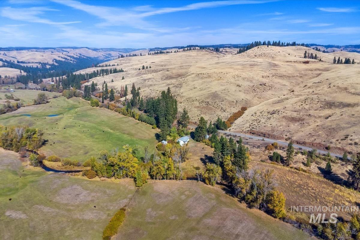 2687 West Fork Rd, Fruitvale, Idaho 83612, 2 Bedrooms, 2 Bathrooms, Residential For Sale, Price $774,900,MLS 99004183