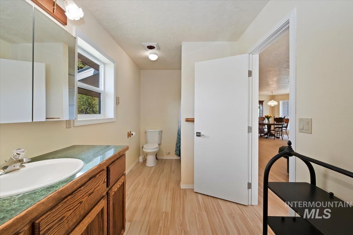 2687 West Fork Rd, Fruitvale, Idaho 83612, 2 Bedrooms, 2 Bathrooms, Residential For Sale, Price $774,900,MLS 99004183