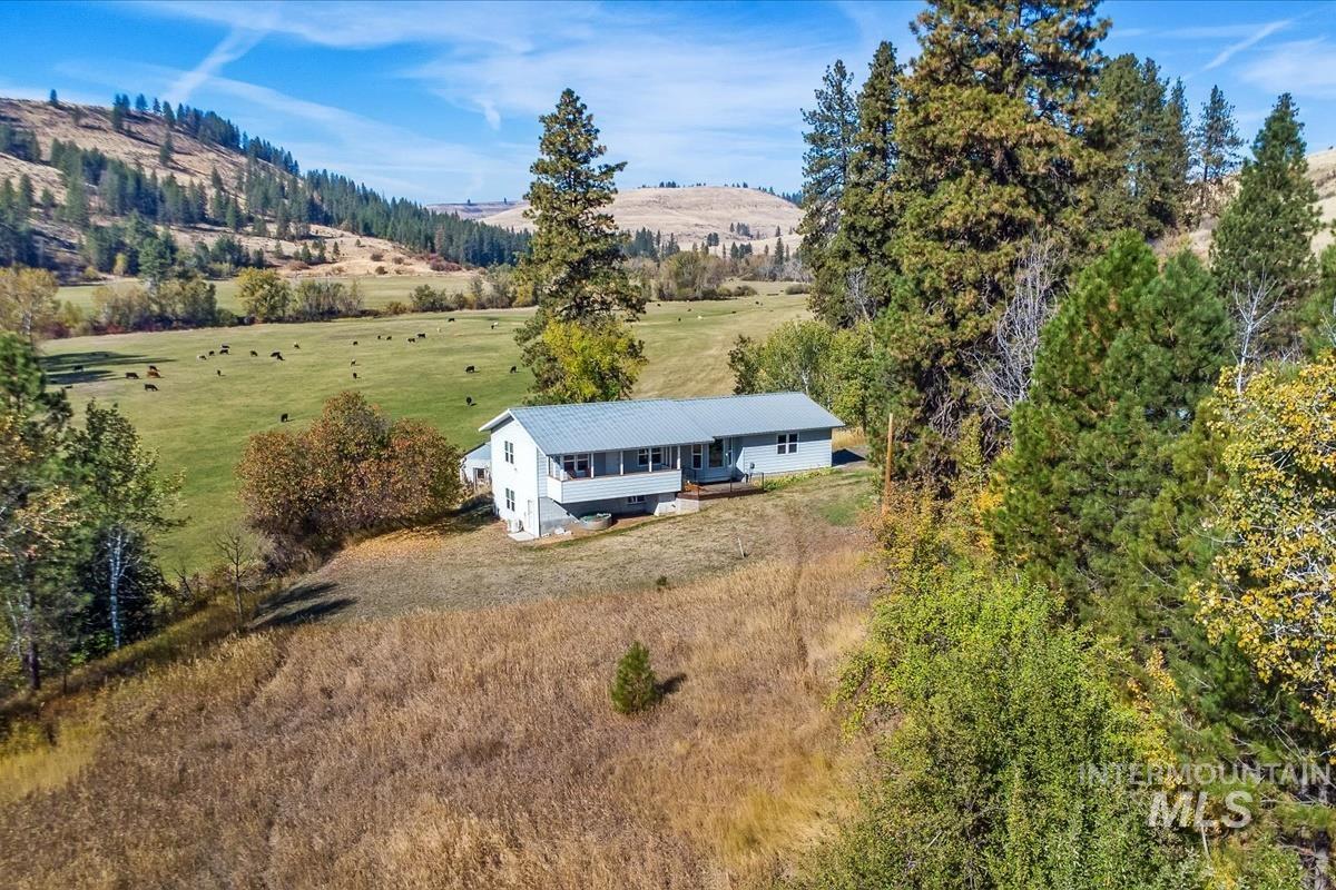 2687 West Fork Rd, Fruitvale, Idaho 83612, 2 Bedrooms, 2 Bathrooms, Residential For Sale, Price $774,900,MLS 99004183