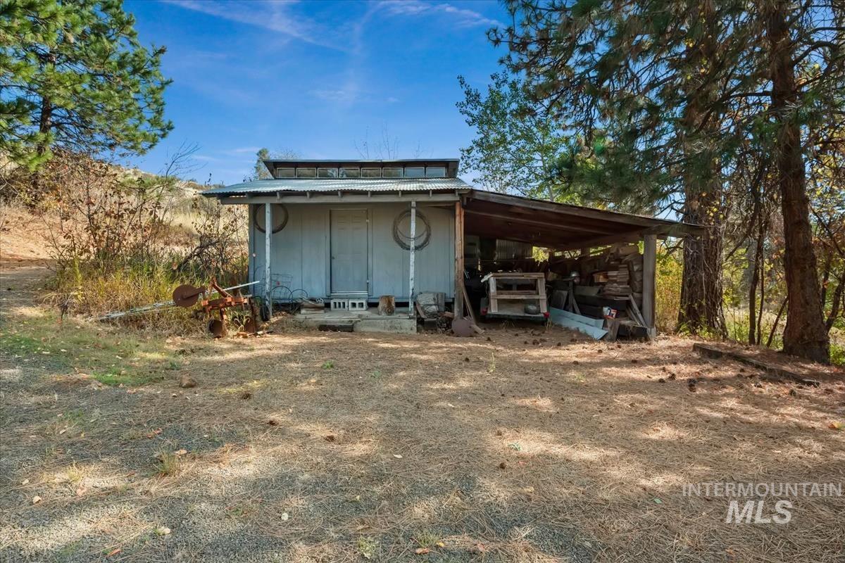 2687 West Fork Rd, Fruitvale, Idaho 83612, 2 Bedrooms, 2 Bathrooms, Residential For Sale, Price $774,900,MLS 99004183