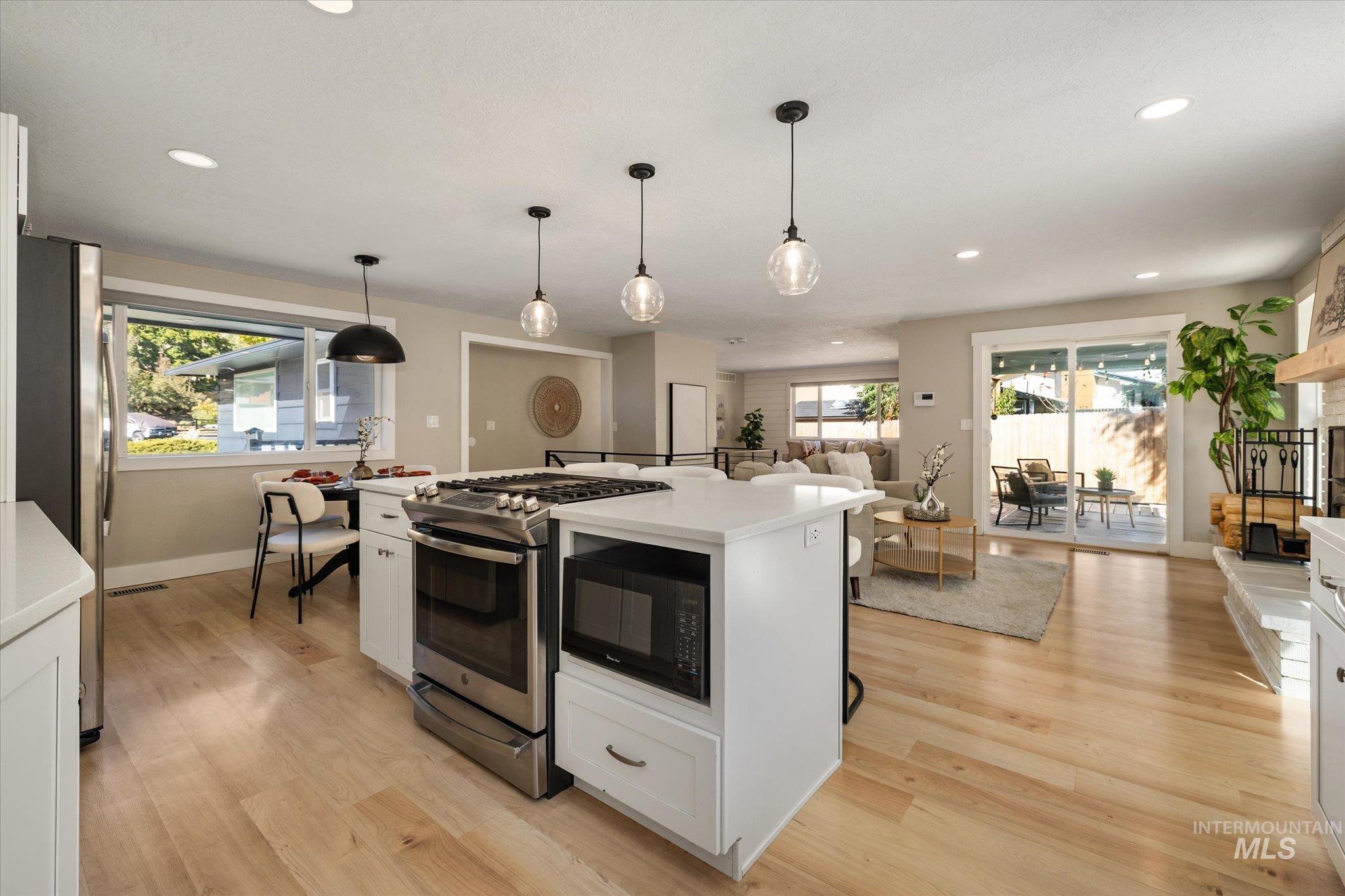 5840 N Collister Dr, Boise, Idaho 83703, 4 Bedrooms, 3 Bathrooms, Residential For Sale, Price $950,000,MLS 99004188