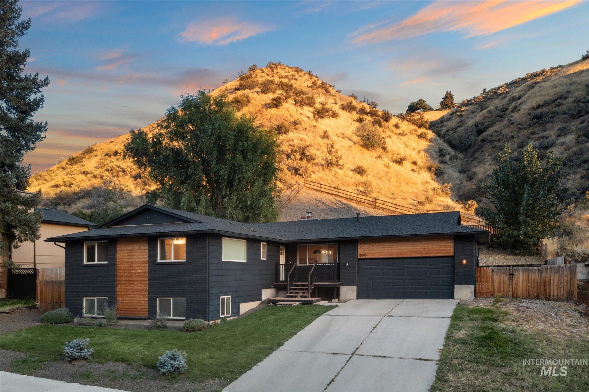 5840 N Collister Dr, Boise, Idaho 83703, 4 Bedrooms, 3 Bathrooms, Residential For Sale, Price $950,000,MLS 99004188