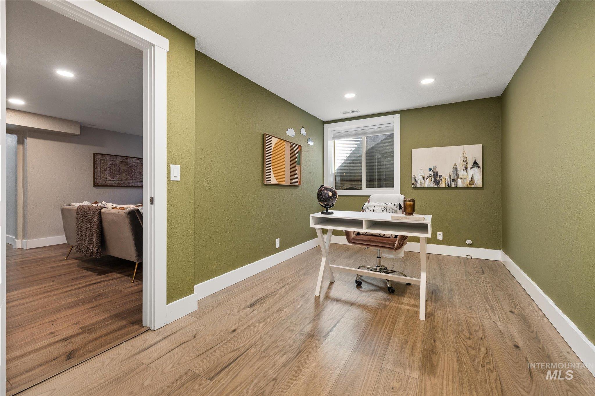 5840 N Collister Dr, Boise, Idaho 83703, 4 Bedrooms, 3 Bathrooms, Residential For Sale, Price $950,000,MLS 99004188