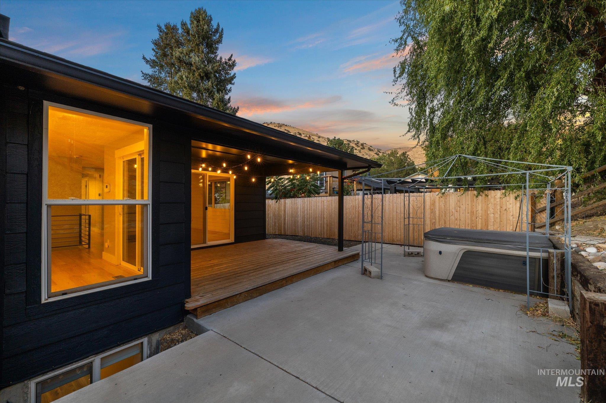 5840 N Collister Dr, Boise, Idaho 83703, 4 Bedrooms, 3 Bathrooms, Residential For Sale, Price $950,000,MLS 99004188