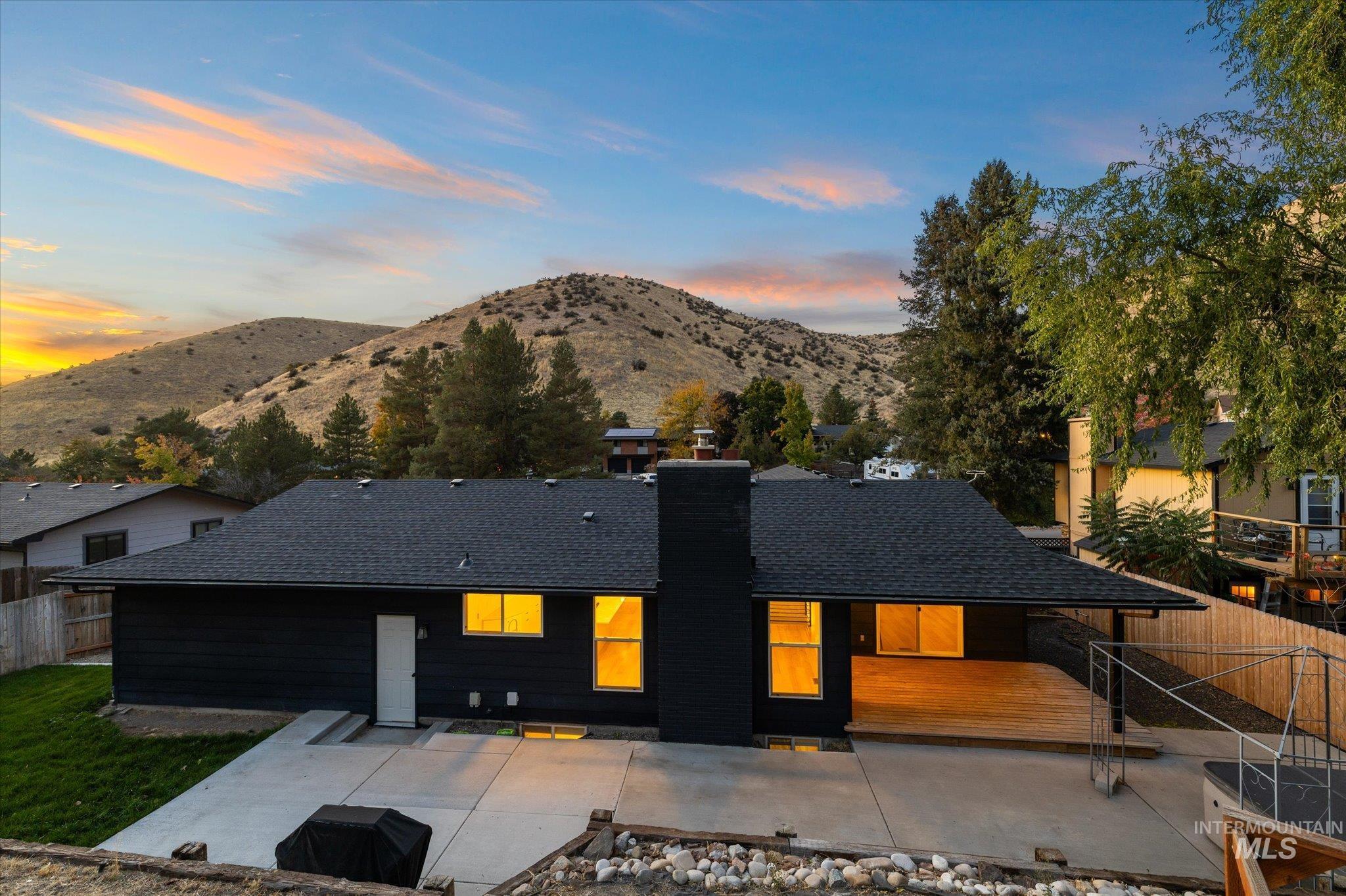 5840 N Collister Dr, Boise, Idaho 83703, 4 Bedrooms, 3 Bathrooms, Residential For Sale, Price $950,000,MLS 99004188