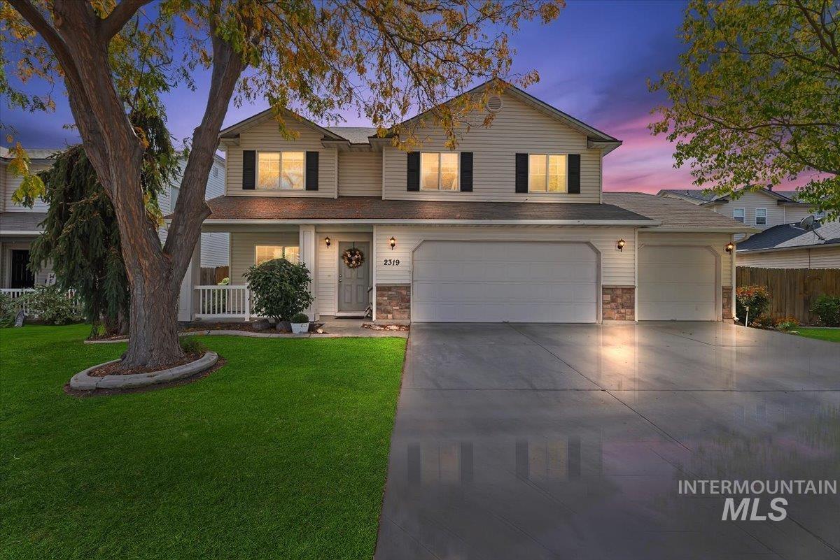 2319 W Lake Pointe Ct, Nampa, Idaho 83651, 4 Bedrooms, 2.5 Bathrooms, Residential For Sale, Price $440,000,MLS 99004193