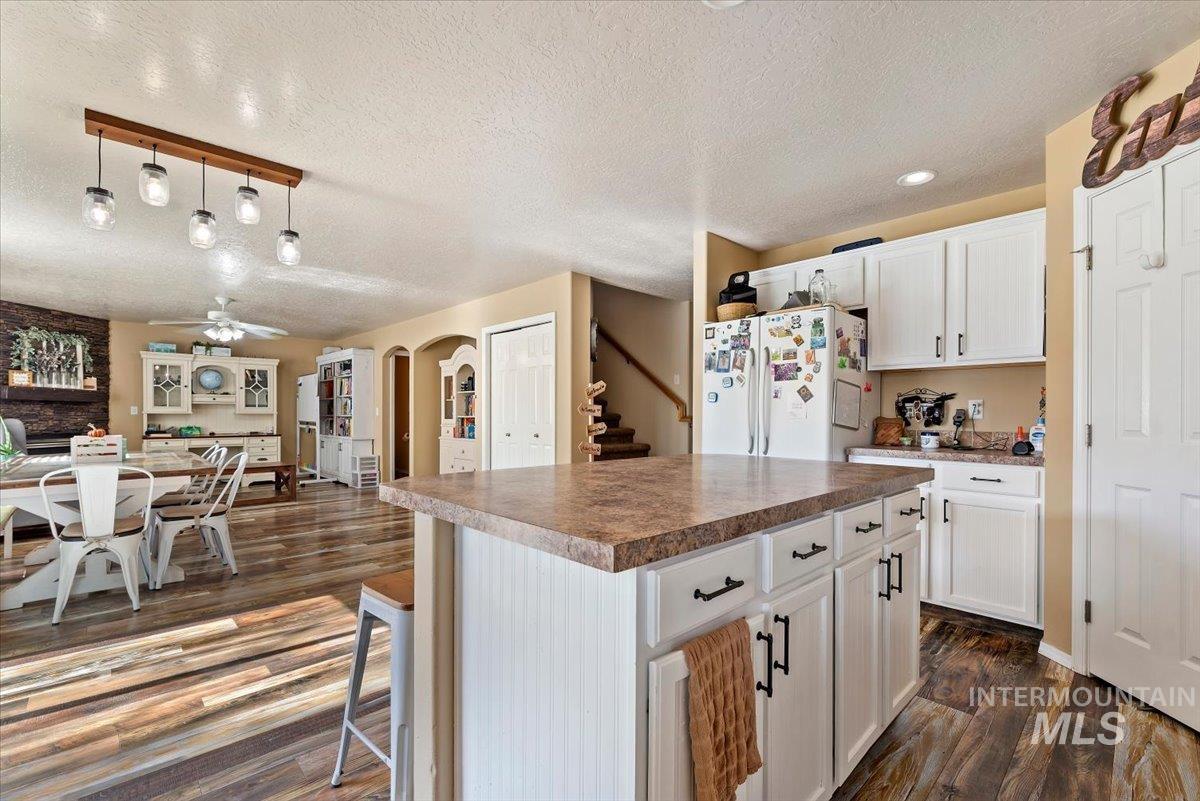 2319 W Lake Pointe Ct, Nampa, Idaho 83651, 4 Bedrooms, 2.5 Bathrooms, Residential For Sale, Price $440,000,MLS 99004193