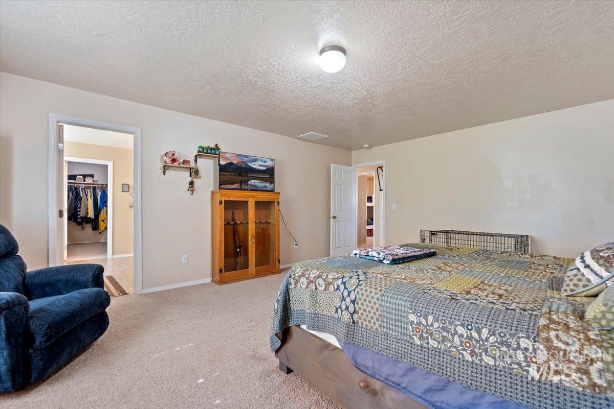 2319 W Lake Pointe Ct, Nampa, Idaho 83651, 4 Bedrooms, 2.5 Bathrooms, Residential For Sale, Price $440,000,MLS 99004193