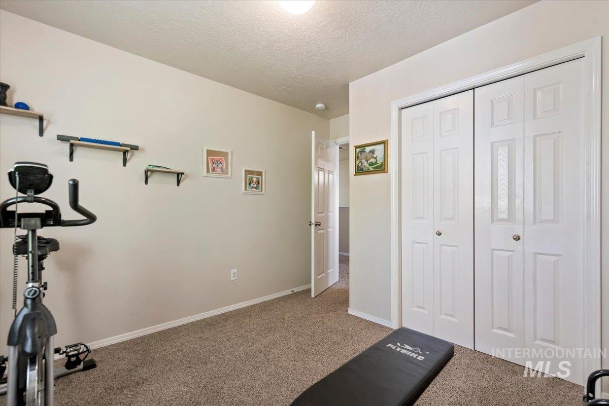 2319 W Lake Pointe Ct, Nampa, Idaho 83651, 4 Bedrooms, 2.5 Bathrooms, Residential For Sale, Price $440,000,MLS 99004193
