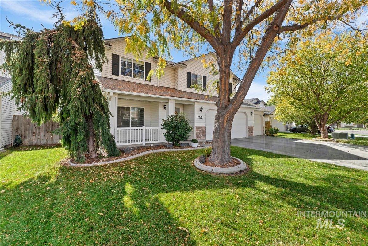 2319 W Lake Pointe Ct, Nampa, Idaho 83651, 4 Bedrooms, 2.5 Bathrooms, Residential For Sale, Price $440,000,MLS 99004193