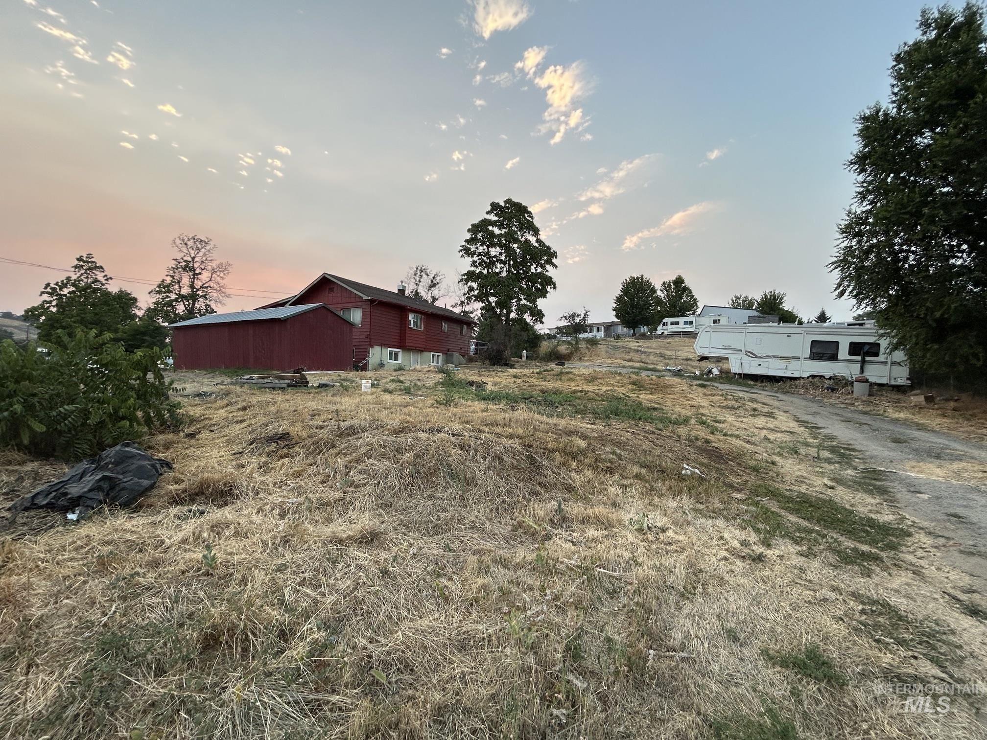 1130 20th Avenue, Clarkston, Washington 99403, 5 Bedrooms, 1 Bathroom, Residential For Sale, Price $350,000,MLS 99004196