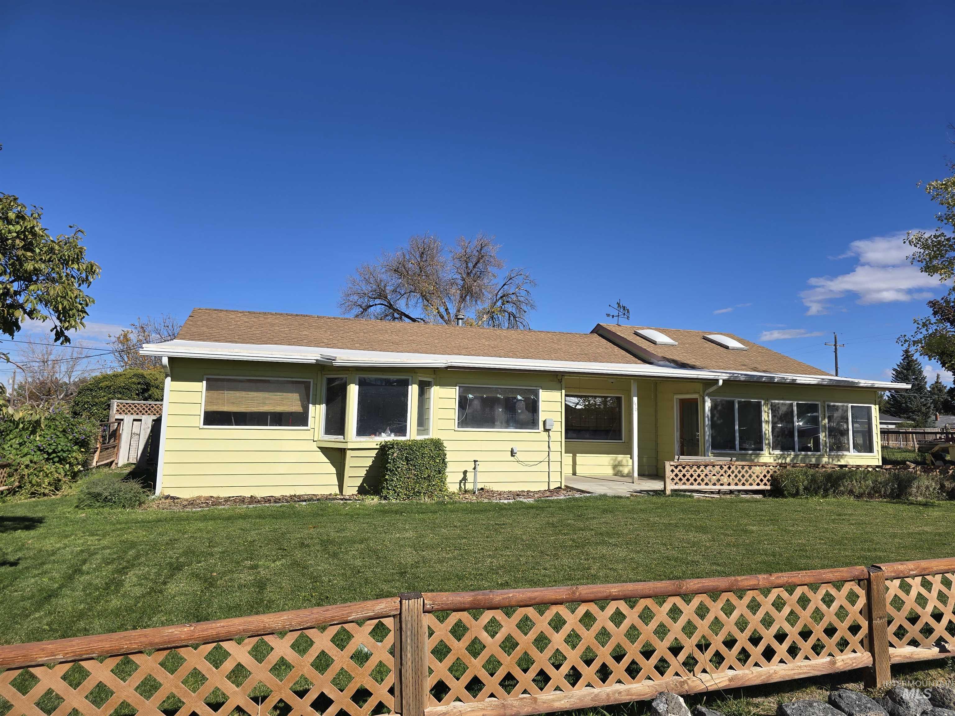 610 Monroe St. West, Kimberly, Idaho 83341, 3 Bedrooms, 2 Bathrooms, Residential For Sale, Price $324,900,MLS 99004197