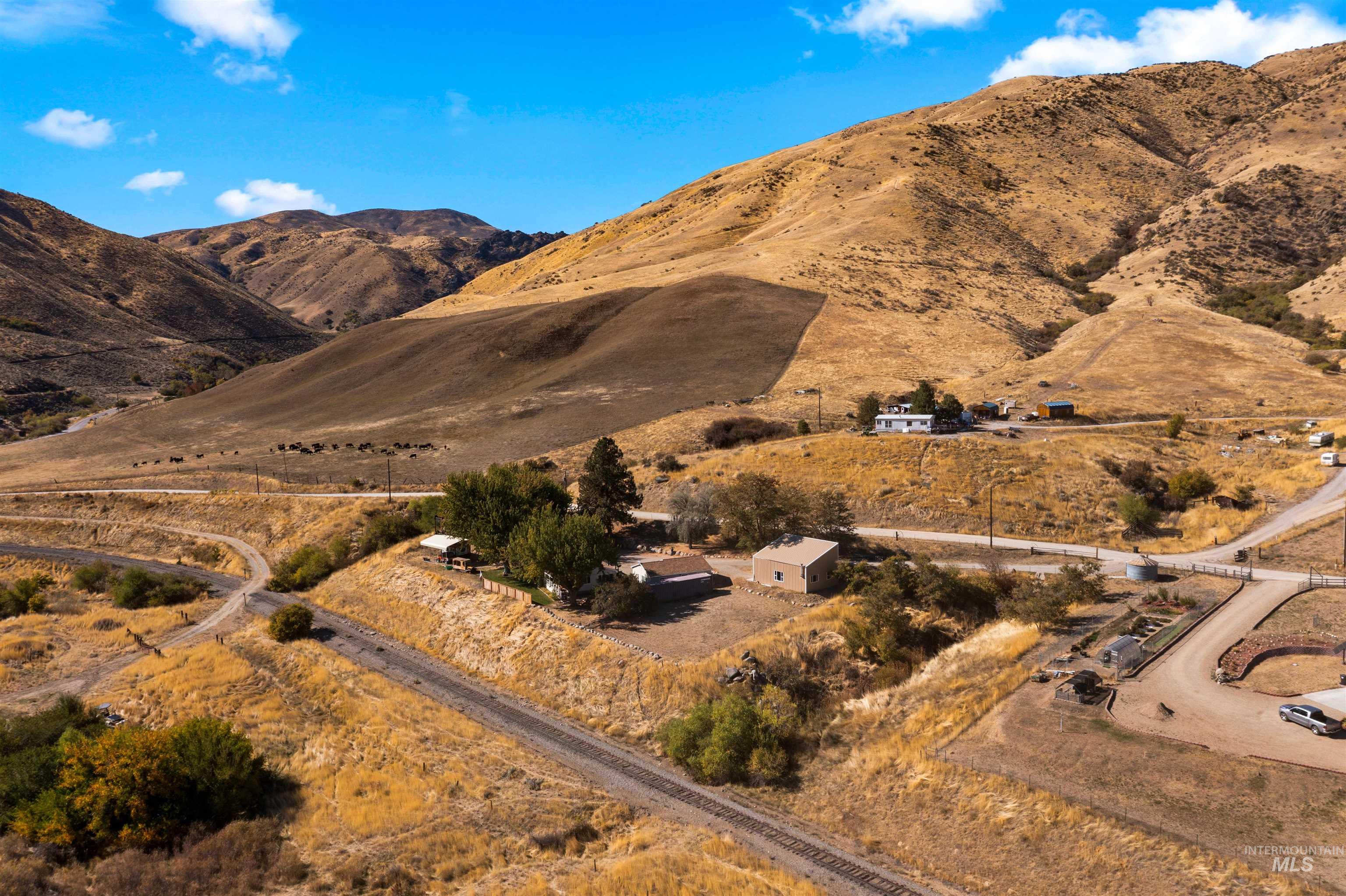 26 Watson Lane, Horseshoe Bend, Idaho 83629, 2 Bedrooms, 2 Bathrooms, Residential For Sale, Price $675,000,MLS 99004202