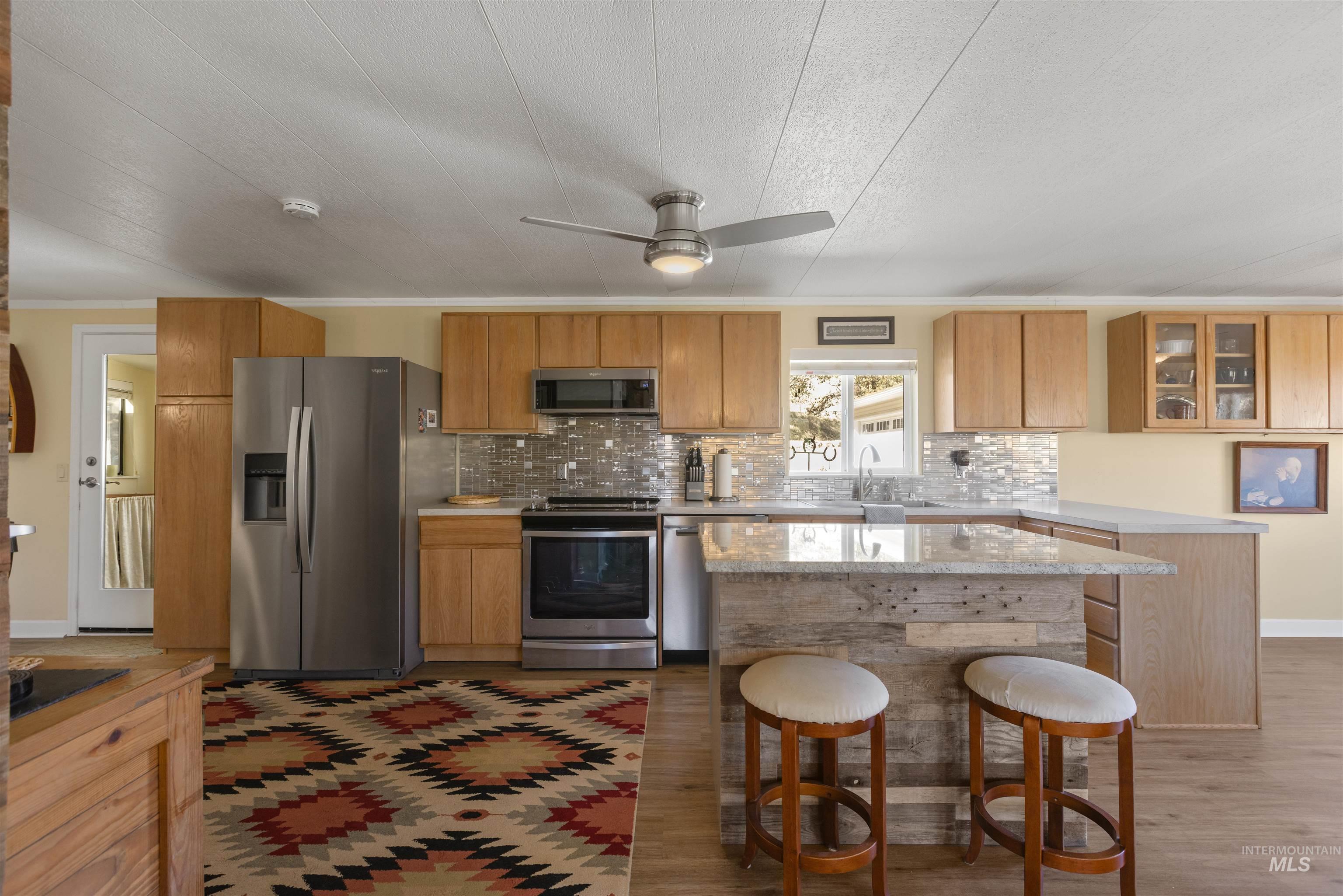 26 Watson Lane, Horseshoe Bend, Idaho 83629, 2 Bedrooms, 2 Bathrooms, Residential For Sale, Price $675,000,MLS 99004202