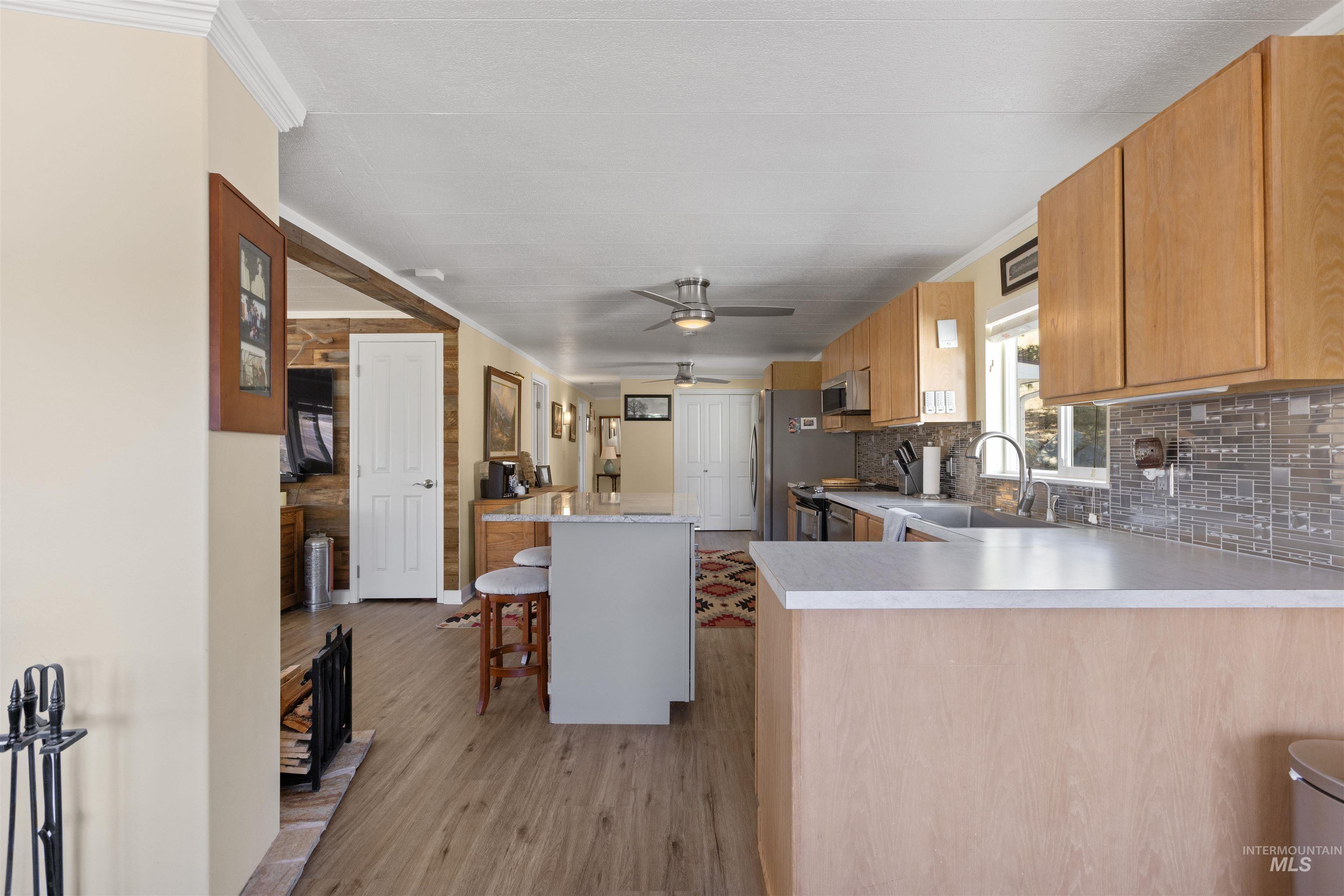 26 Watson Lane, Horseshoe Bend, Idaho 83629, 2 Bedrooms, 2 Bathrooms, Residential For Sale, Price $675,000,MLS 99004202