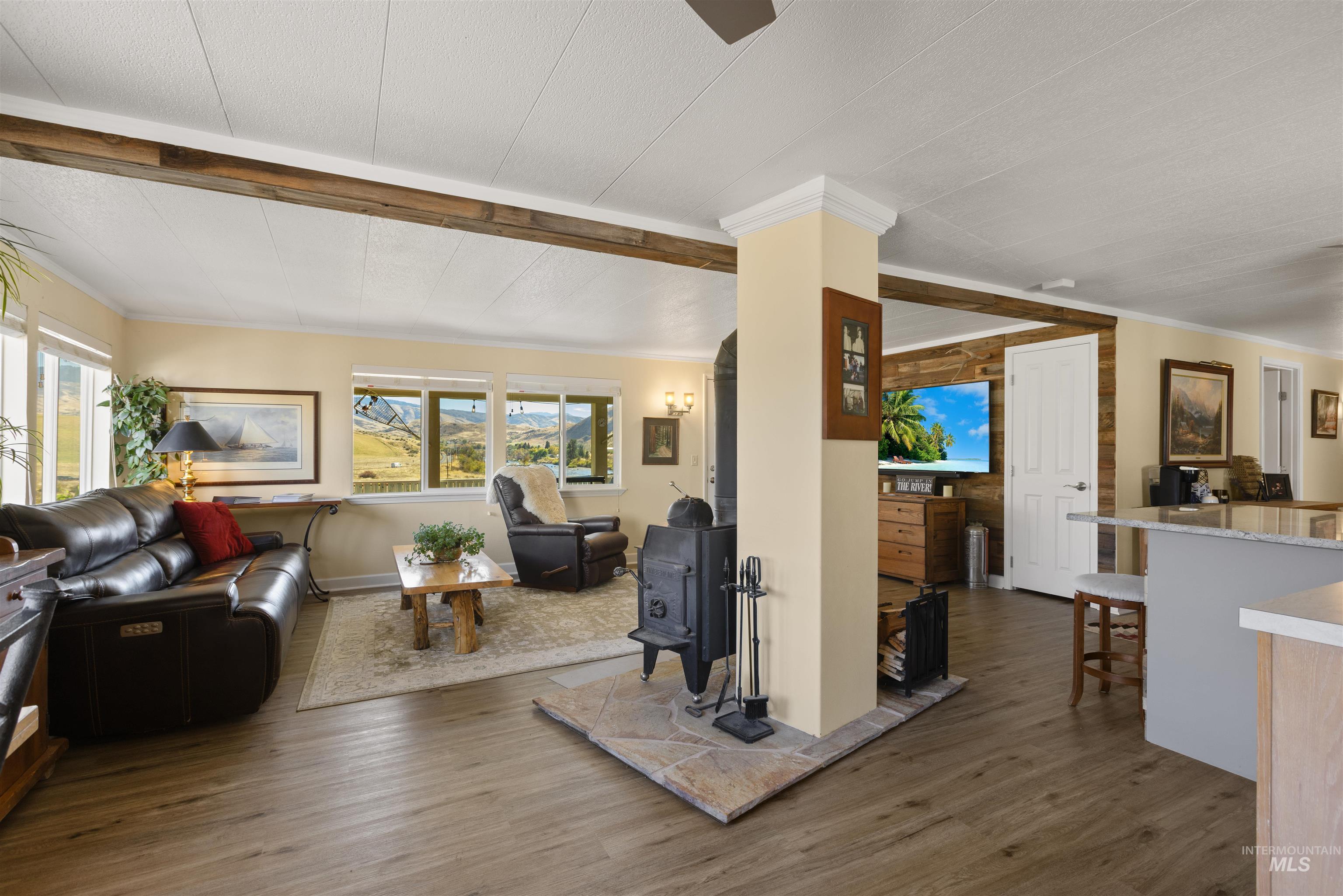 26 Watson Lane, Horseshoe Bend, Idaho 83629, 2 Bedrooms, 2 Bathrooms, Residential For Sale, Price $675,000,MLS 99004202