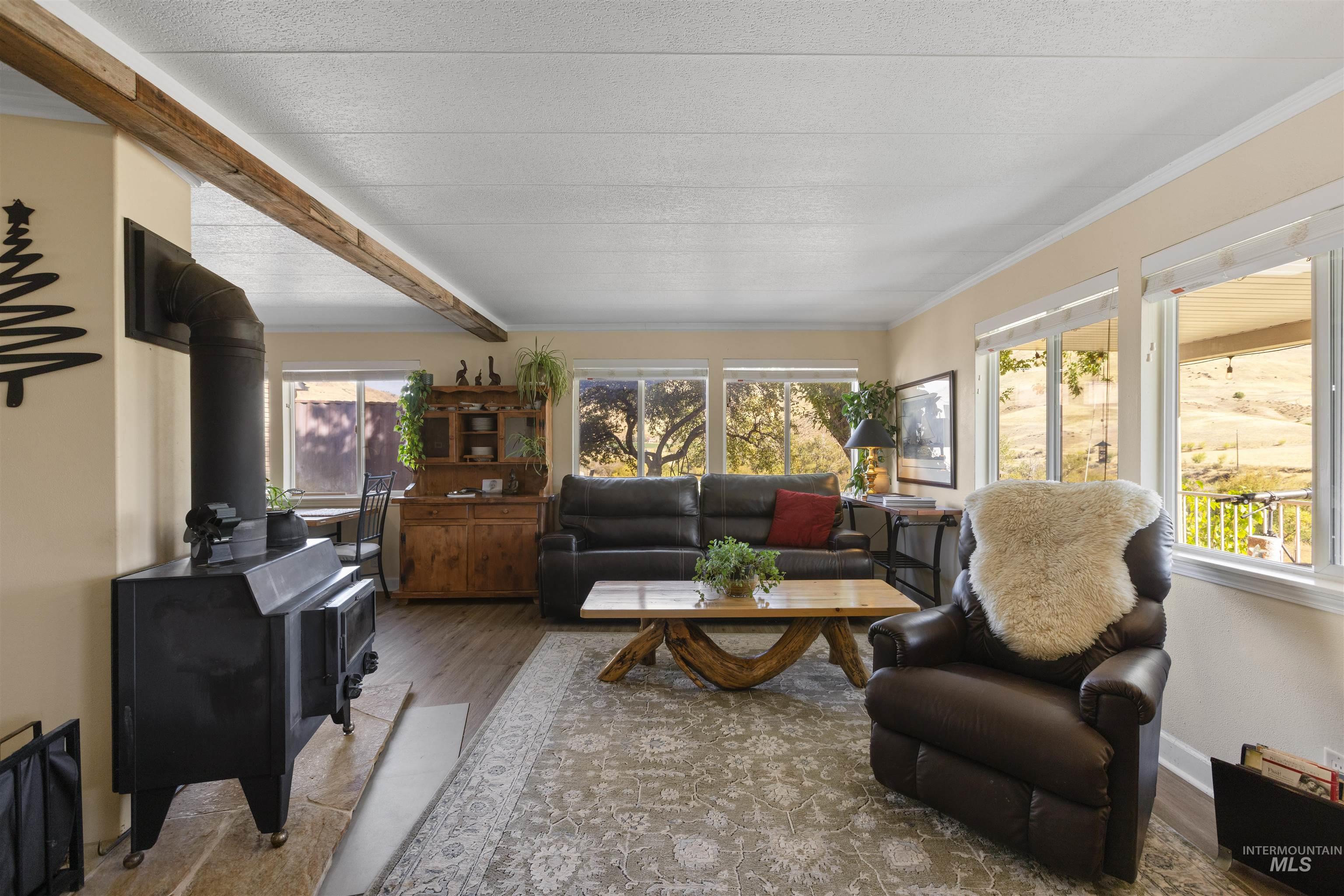 26 Watson Lane, Horseshoe Bend, Idaho 83629, 2 Bedrooms, 2 Bathrooms, Residential For Sale, Price $675,000,MLS 99004202