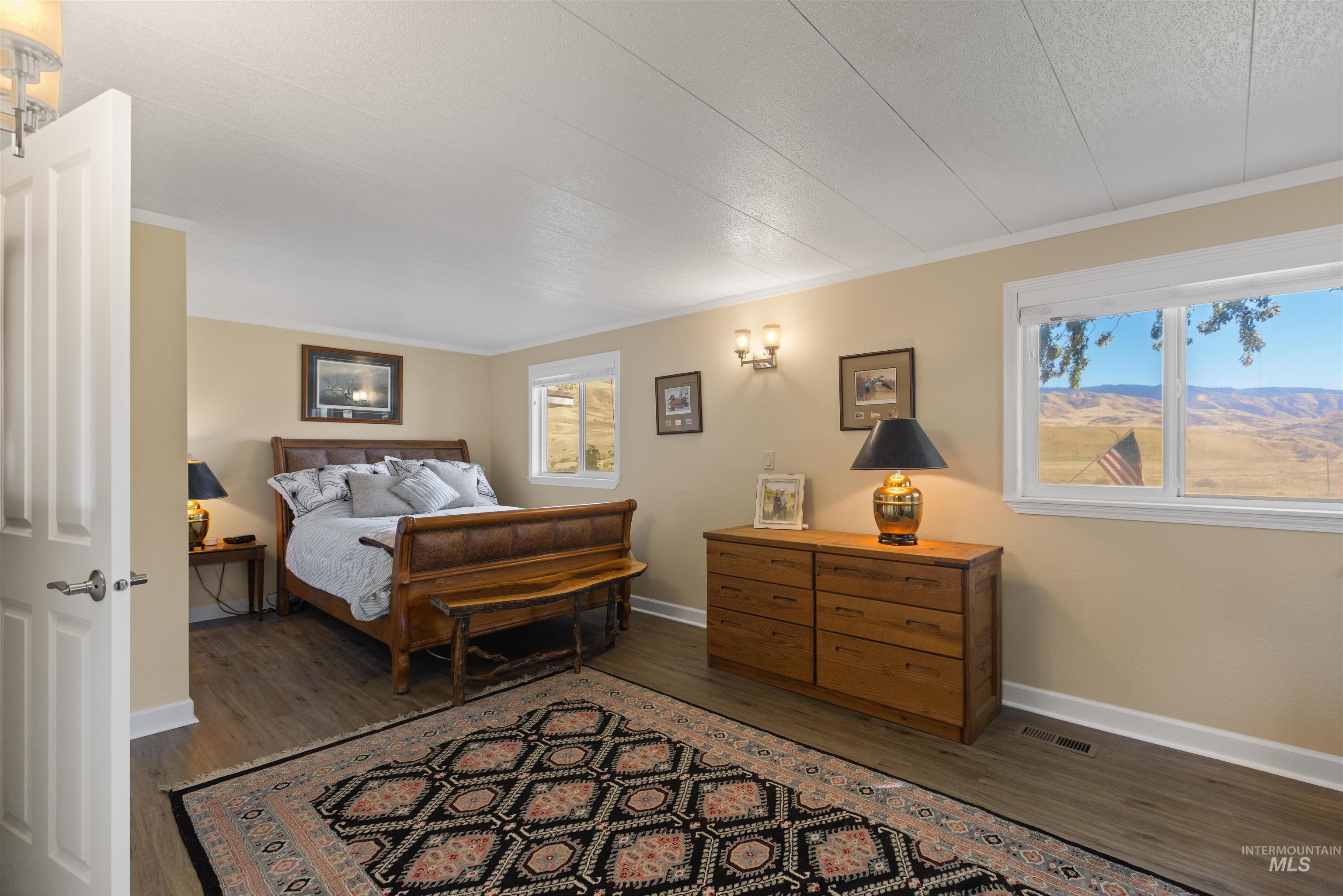 26 Watson Lane, Horseshoe Bend, Idaho 83629, 2 Bedrooms, 2 Bathrooms, Residential For Sale, Price $675,000,MLS 99004202