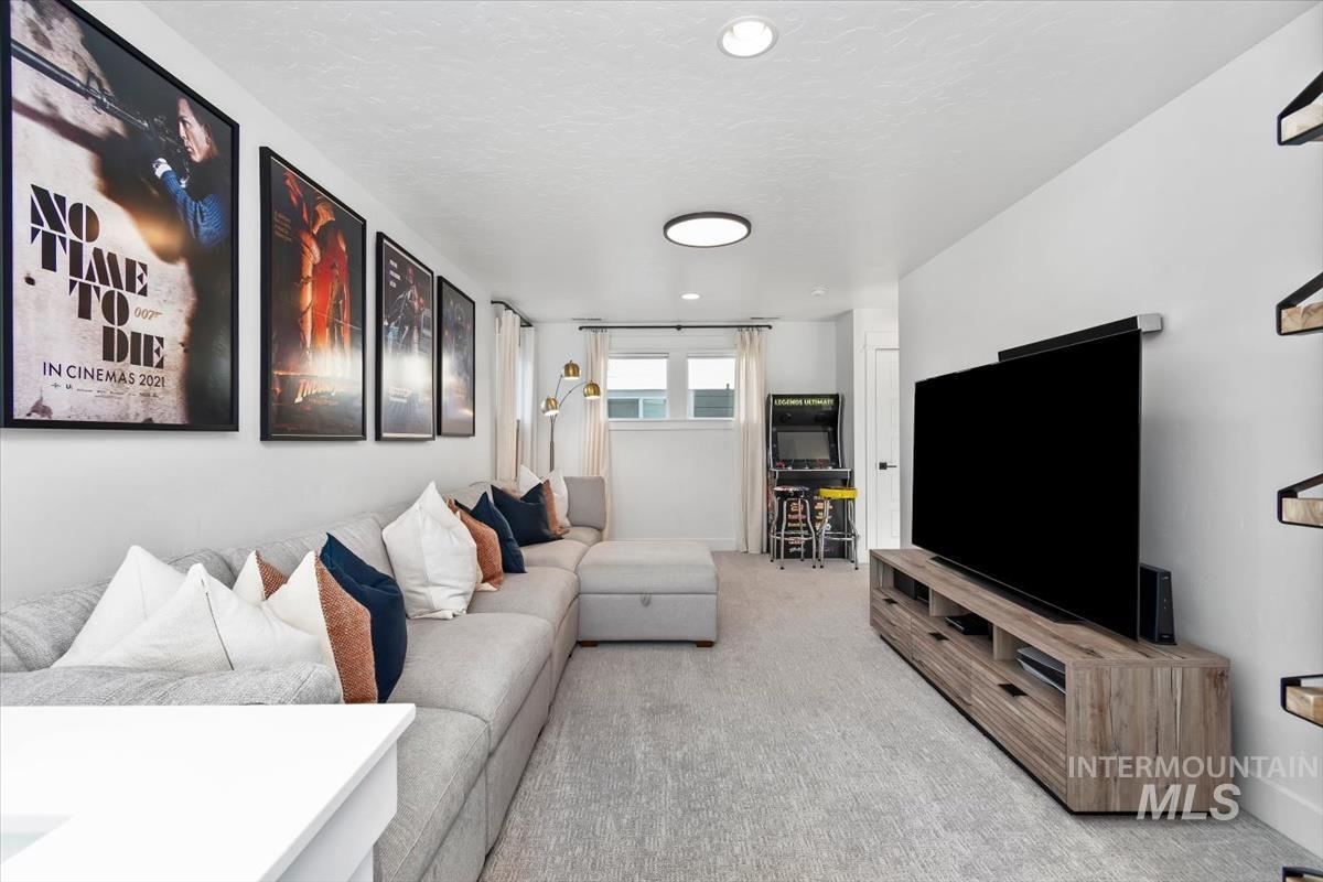 3166 W Antelope View Dr, Boise, Idaho 83714, 3 Bedrooms, 3.5 Bathrooms, Residential For Sale, Price $745,000,MLS 99004203