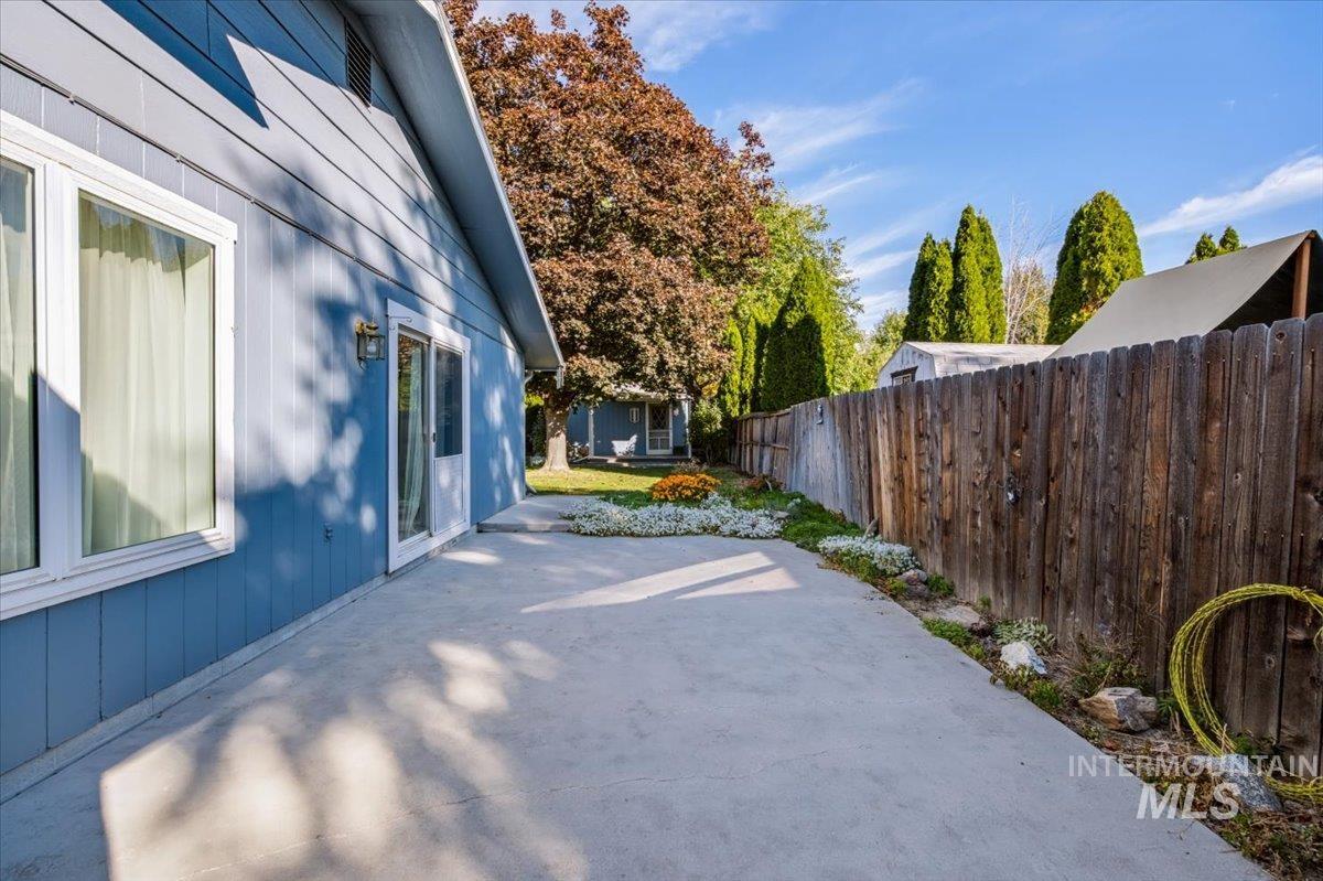 1817 Alder St, Caldwell, Idaho 83605, 3 Bedrooms, 2 Bathrooms, Residential For Sale, Price $385,000,MLS 99004204