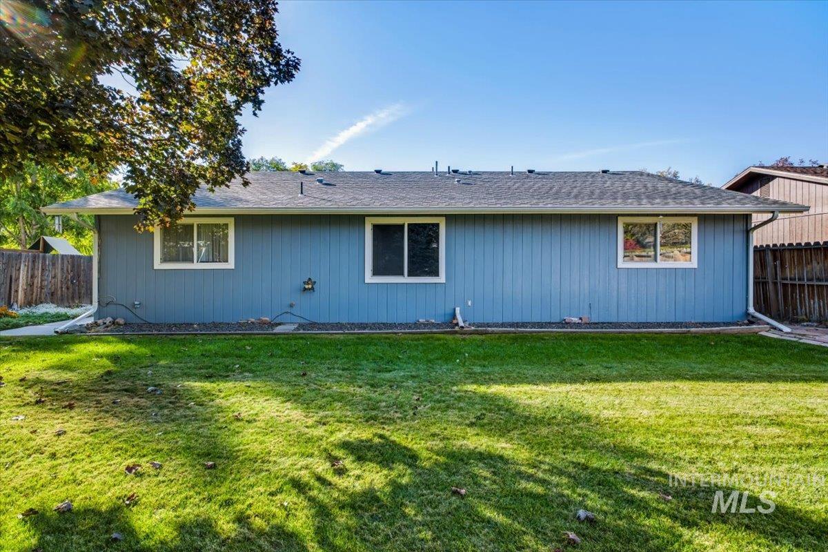 1817 Alder St, Caldwell, Idaho 83605, 3 Bedrooms, 2 Bathrooms, Residential For Sale, Price $385,000,MLS 99004204