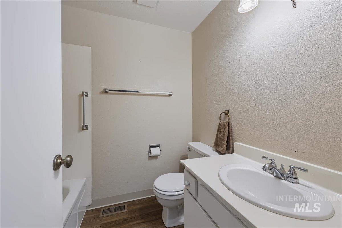 1817 Alder St, Caldwell, Idaho 83605, 3 Bedrooms, 2 Bathrooms, Residential For Sale, Price $385,000,MLS 99004204