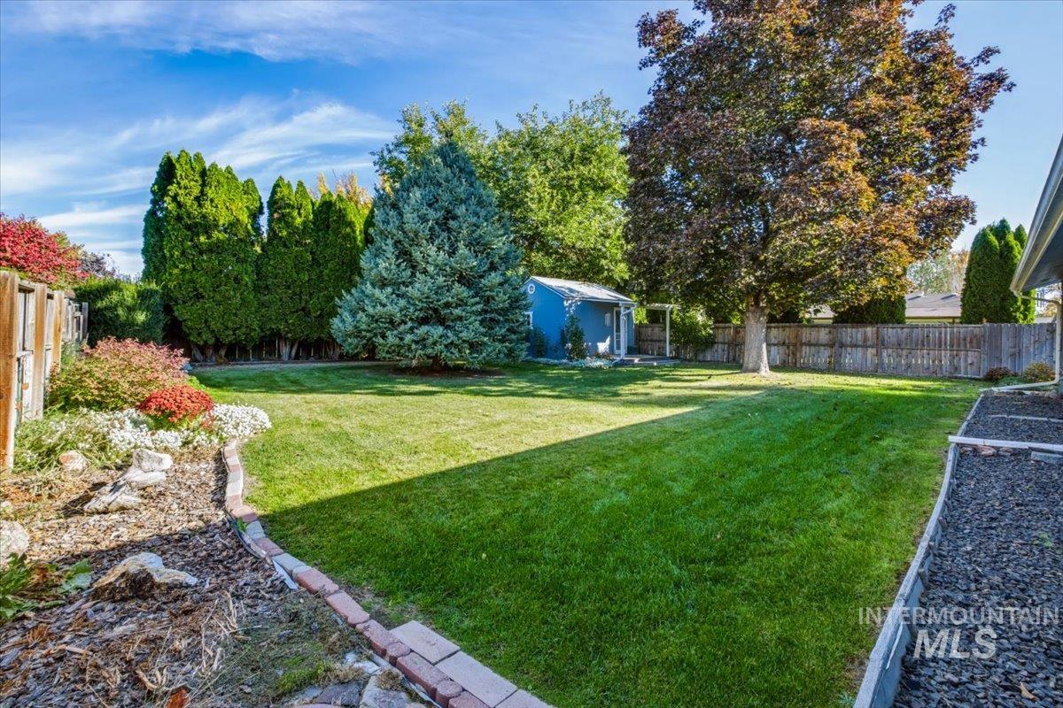 1817 Alder St, Caldwell, Idaho 83605, 3 Bedrooms, 2 Bathrooms, Residential For Sale, Price $385,000,MLS 99004204