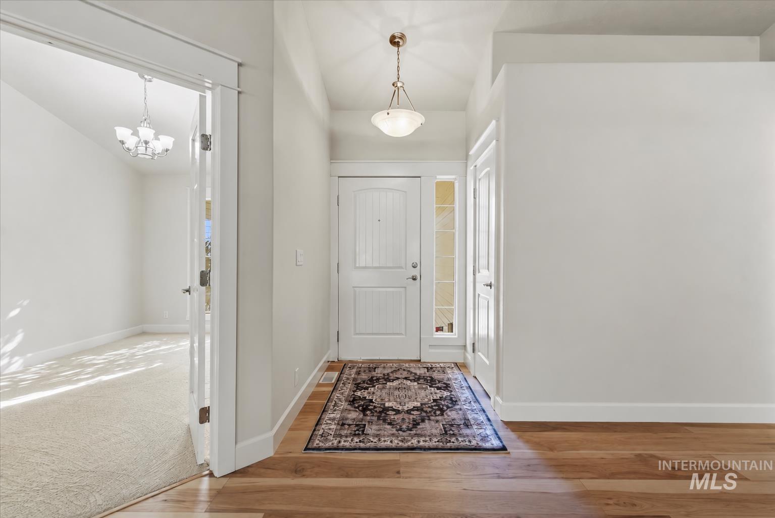 471 N Glen Aspen Way, Star, Idaho 83669, 4 Bedrooms, 3 Bathrooms, Residential For Sale, Price $619,900,MLS 99004206