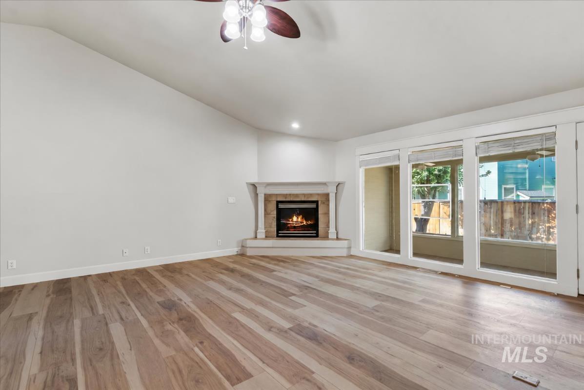 471 N Glen Aspen Way, Star, Idaho 83669, 4 Bedrooms, 3 Bathrooms, Residential For Sale, Price $619,900,MLS 99004206
