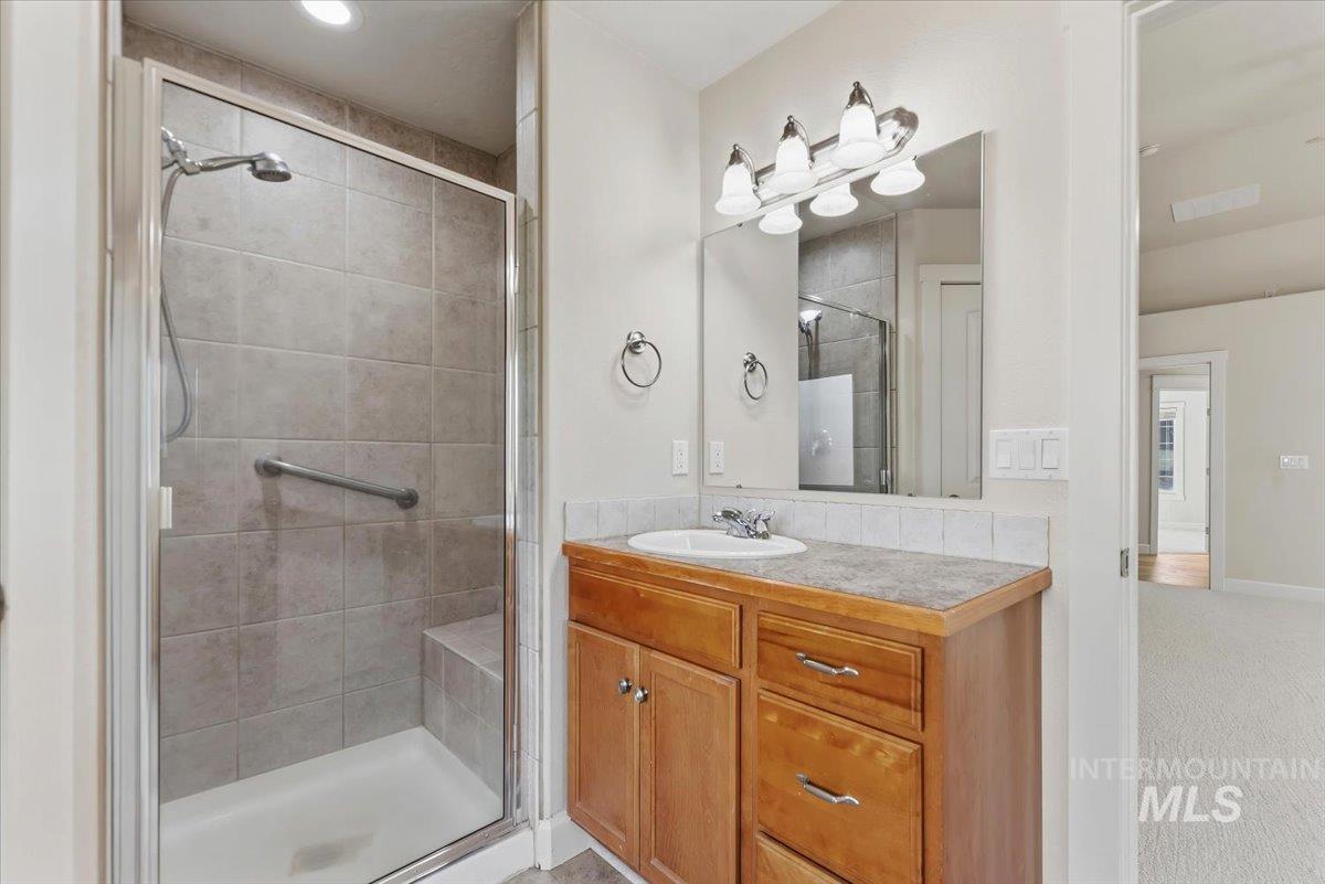 471 N Glen Aspen Way, Star, Idaho 83669, 4 Bedrooms, 3 Bathrooms, Residential For Sale, Price $619,900,MLS 99004206